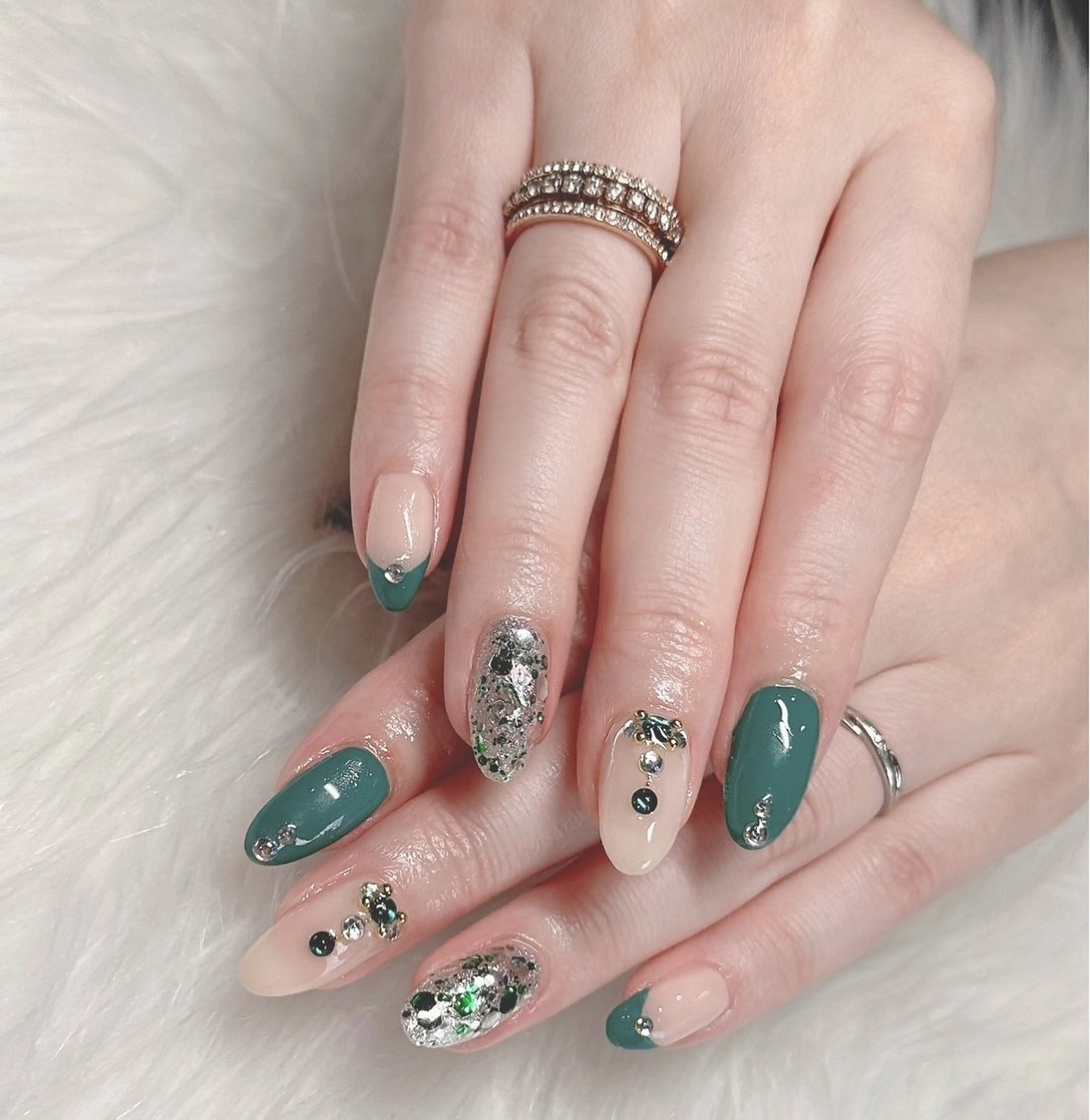 ネイル nail&eye Ariesのネイルデザイン