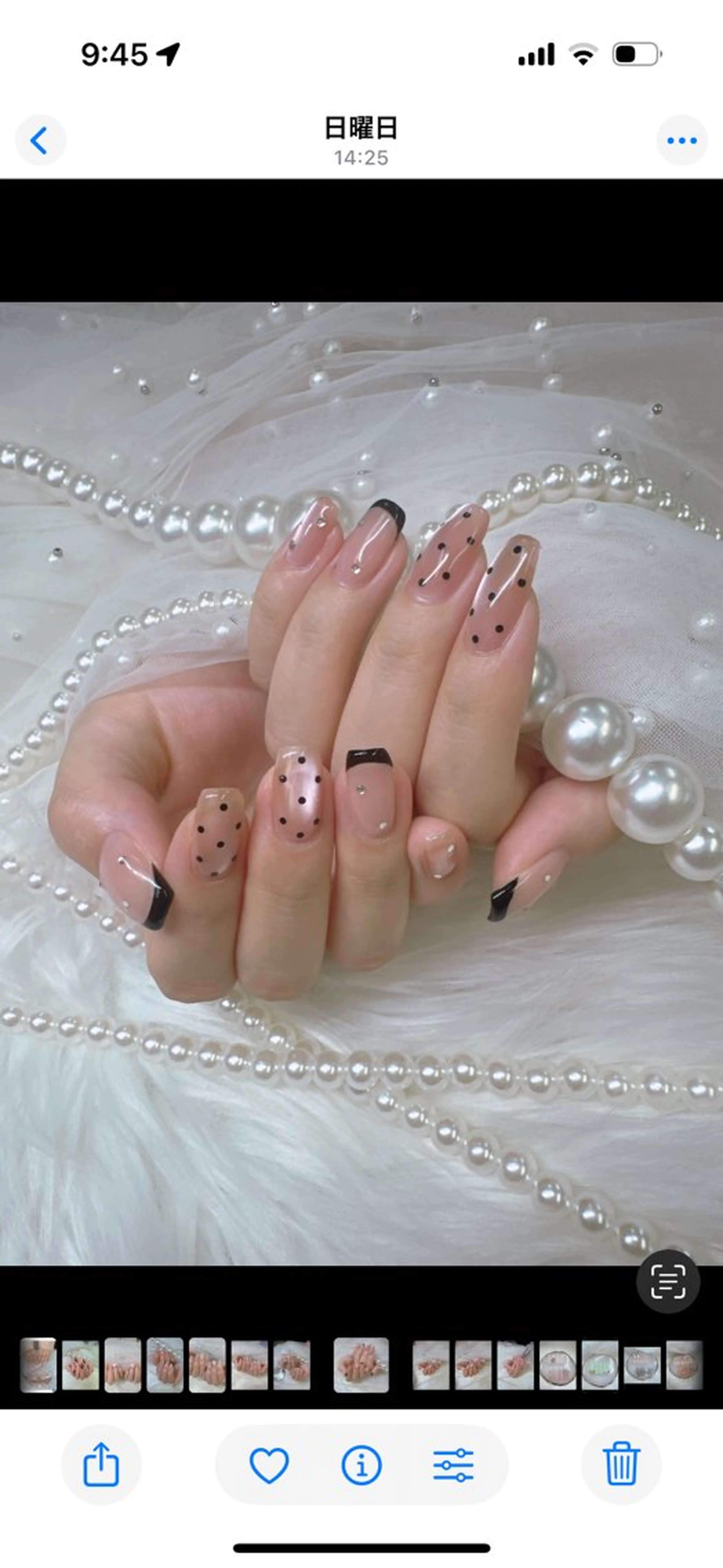 ネイル アートネイル ボルドー チークネイル ドット フレンチネイル ハンドネイル Queeens nailのネイルデザイン