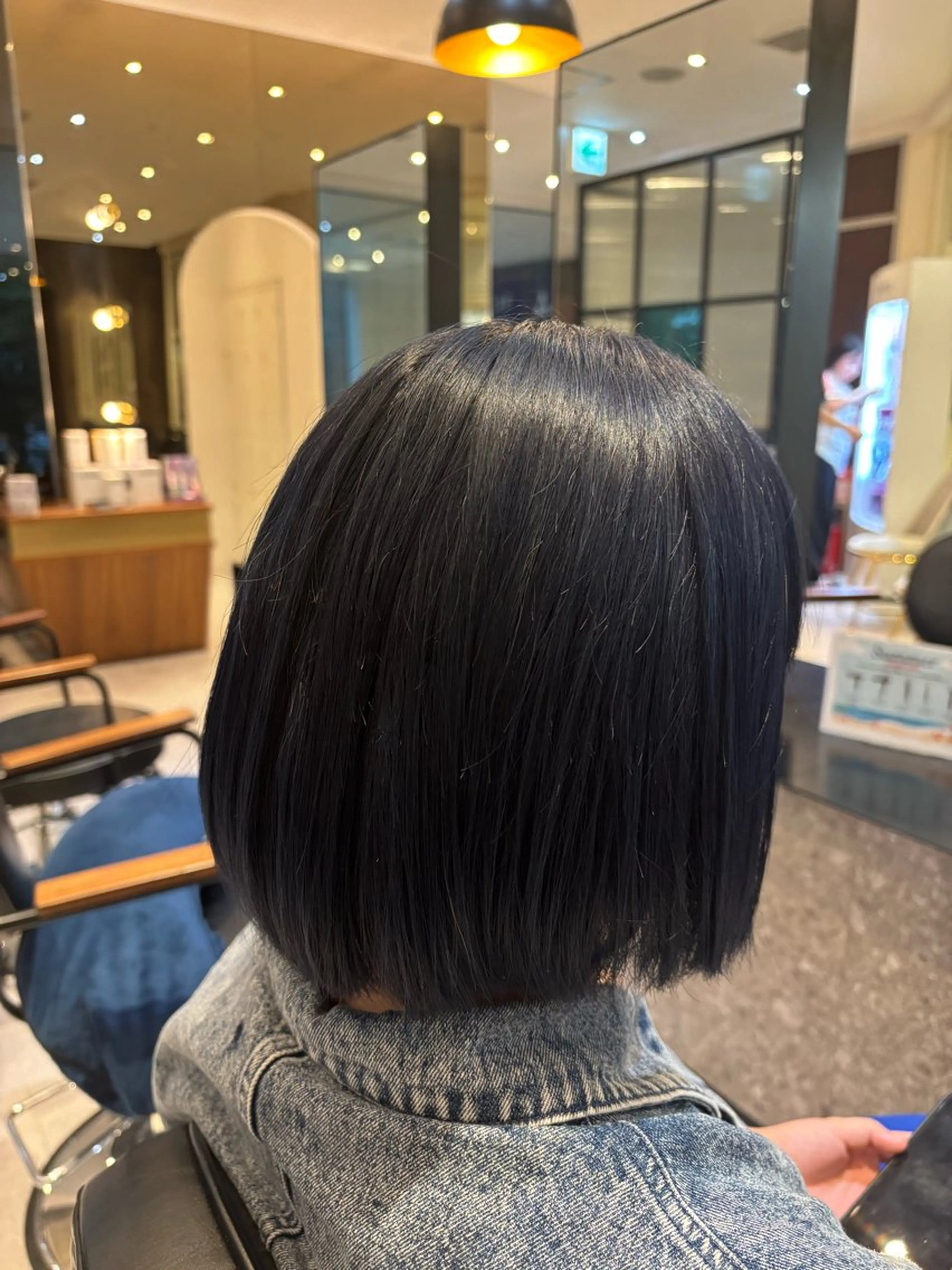 ミディアム カラー 黒髪 ブルーカラー ブルーブラック カラー/髪質改善 トリートメント/優果のヘアスタイル