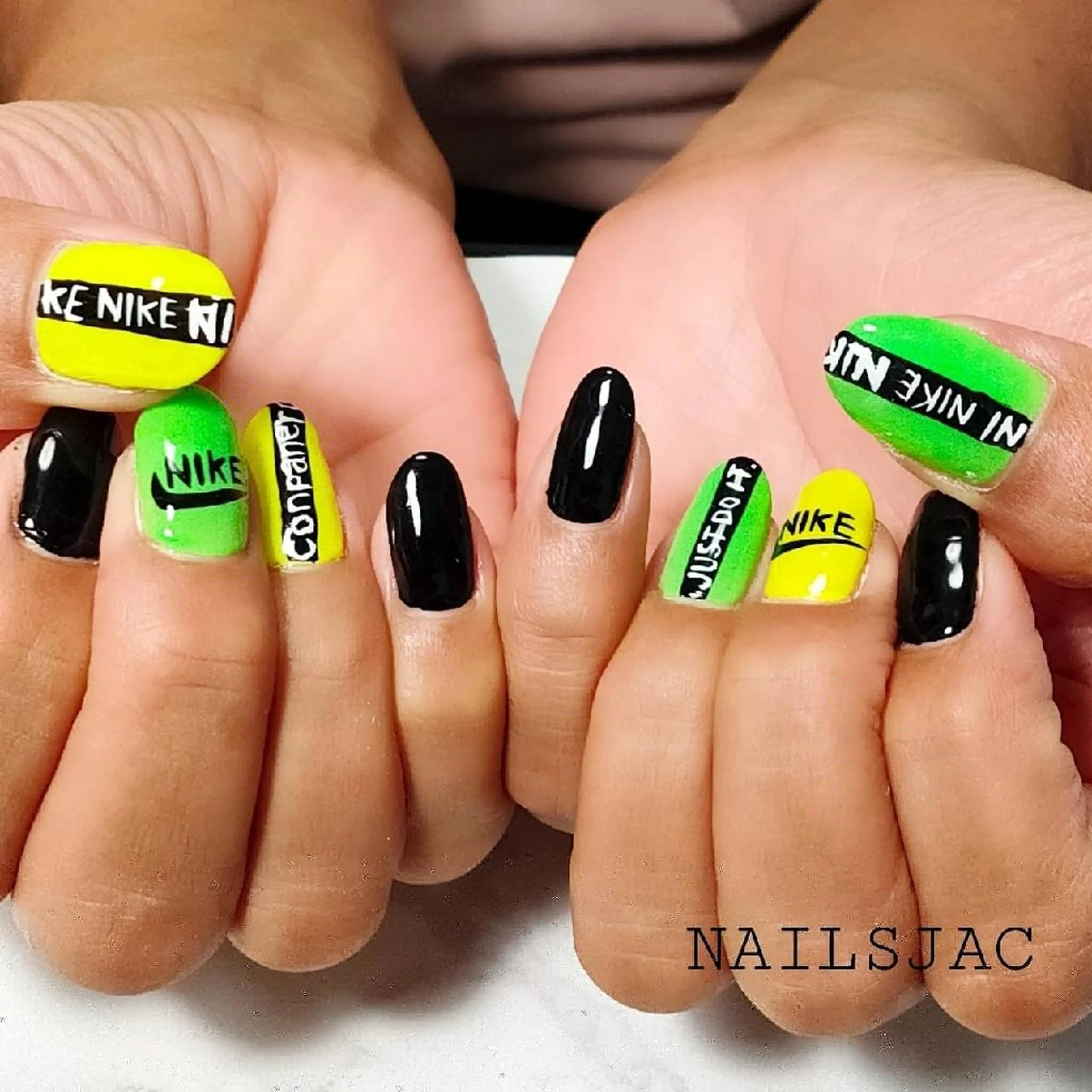 ネイル ハンドネイル NAILS JACのネイルデザイン