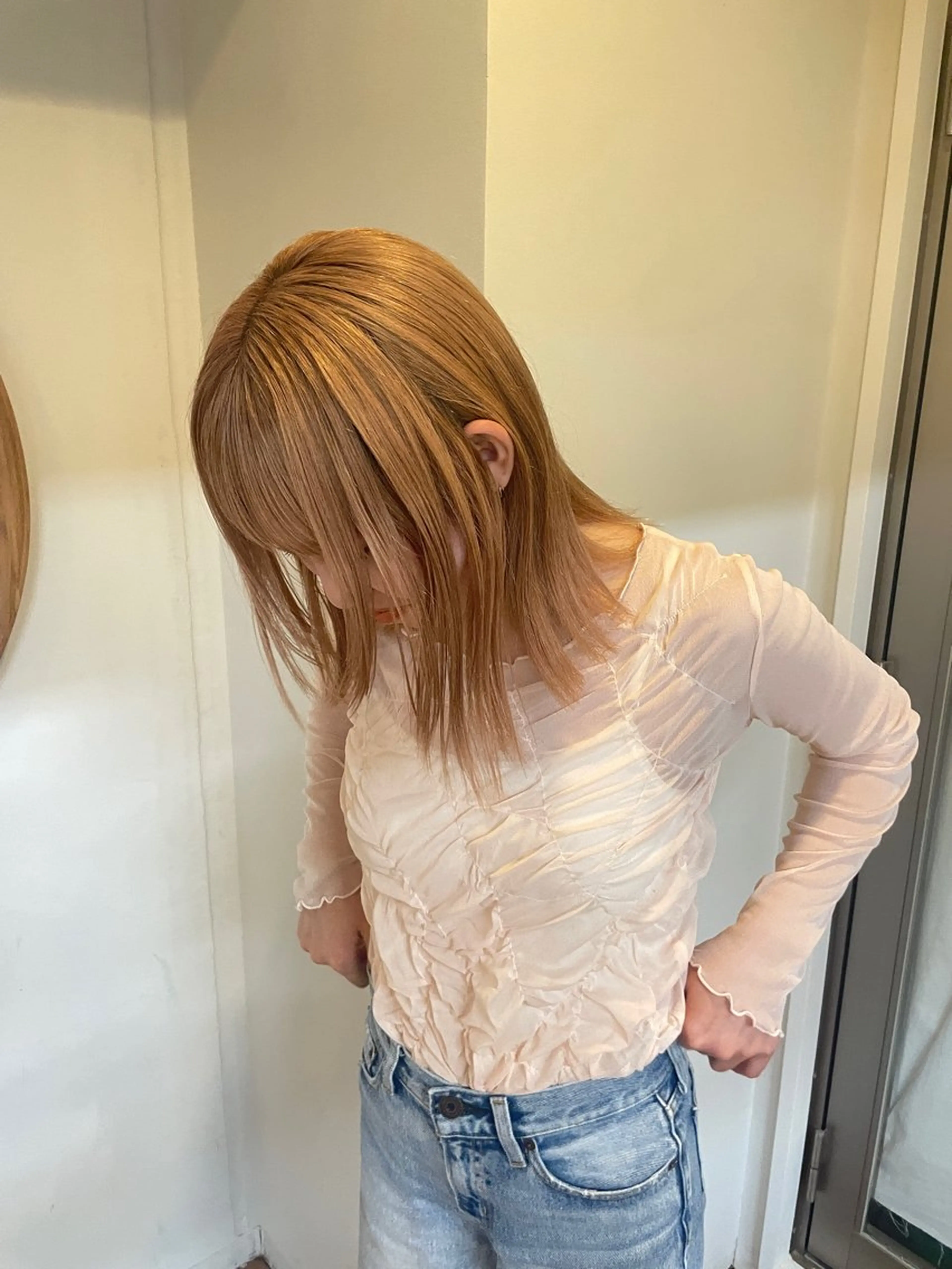 セミロング カラー ベージュカラー ブロンド ミルクティーベージュ カットモデル募集 /RIOのヘアスタイル