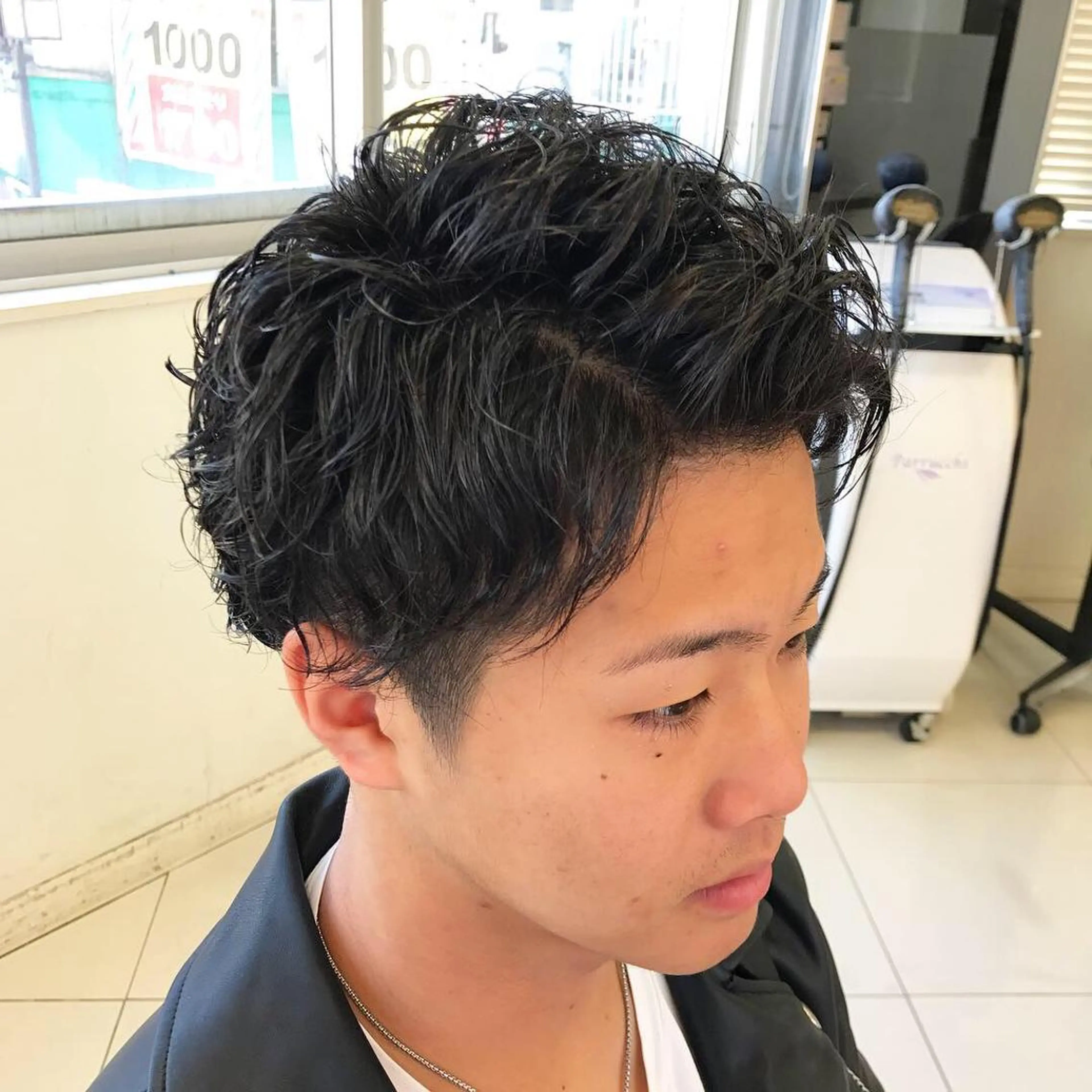 ショート カラー パーマ メンズ メンズパーマ カット パーマ 🟦メンズパーマ🟦 横浜駅｜小上馬淳司のヘアスタイル