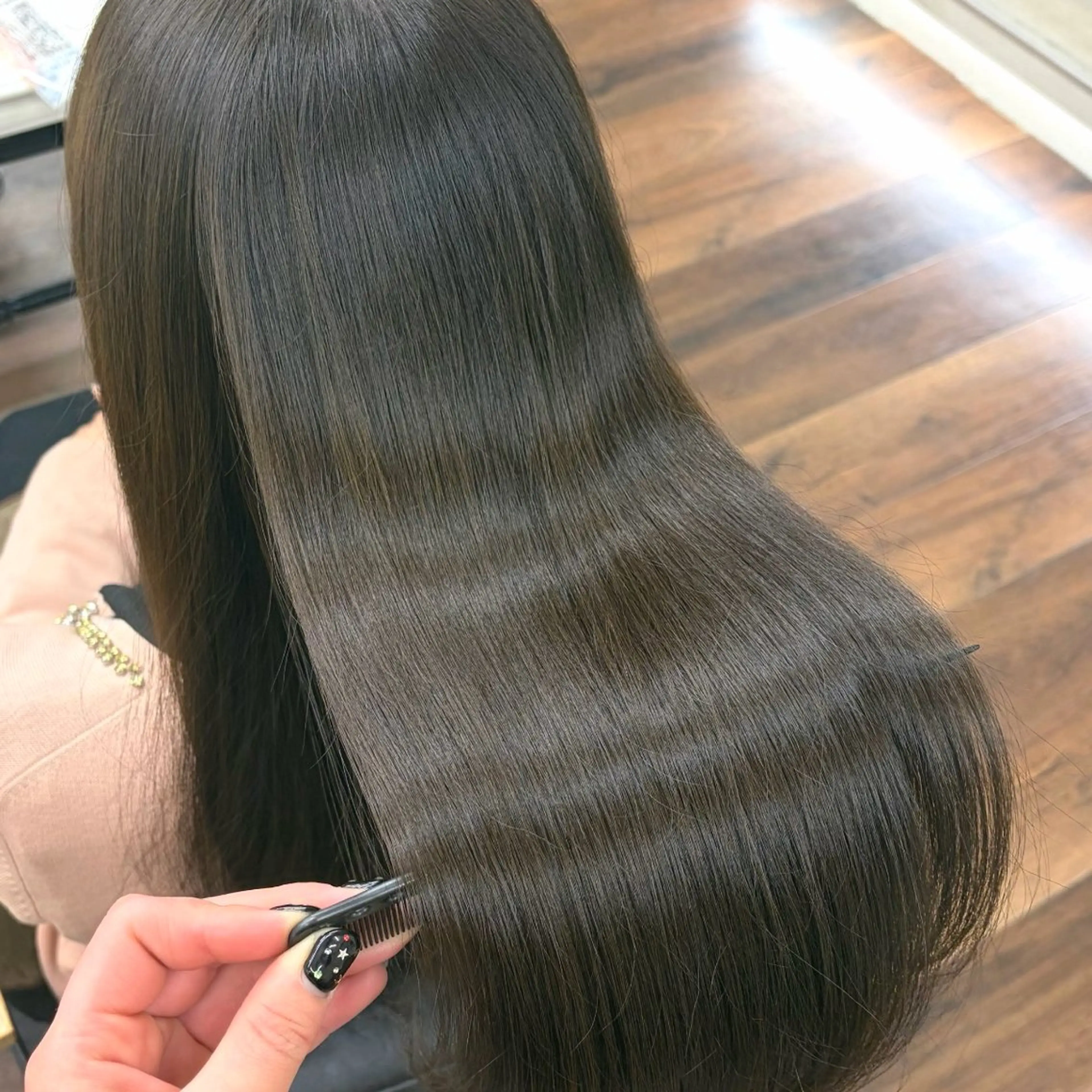 セミロング カラー ベージュカラー ブラウンカラー 透明感カラー オリーブベージュ カット ヘアカラー ツヤ髪✨髪質 改善 渋谷 サワのヘアスタイル