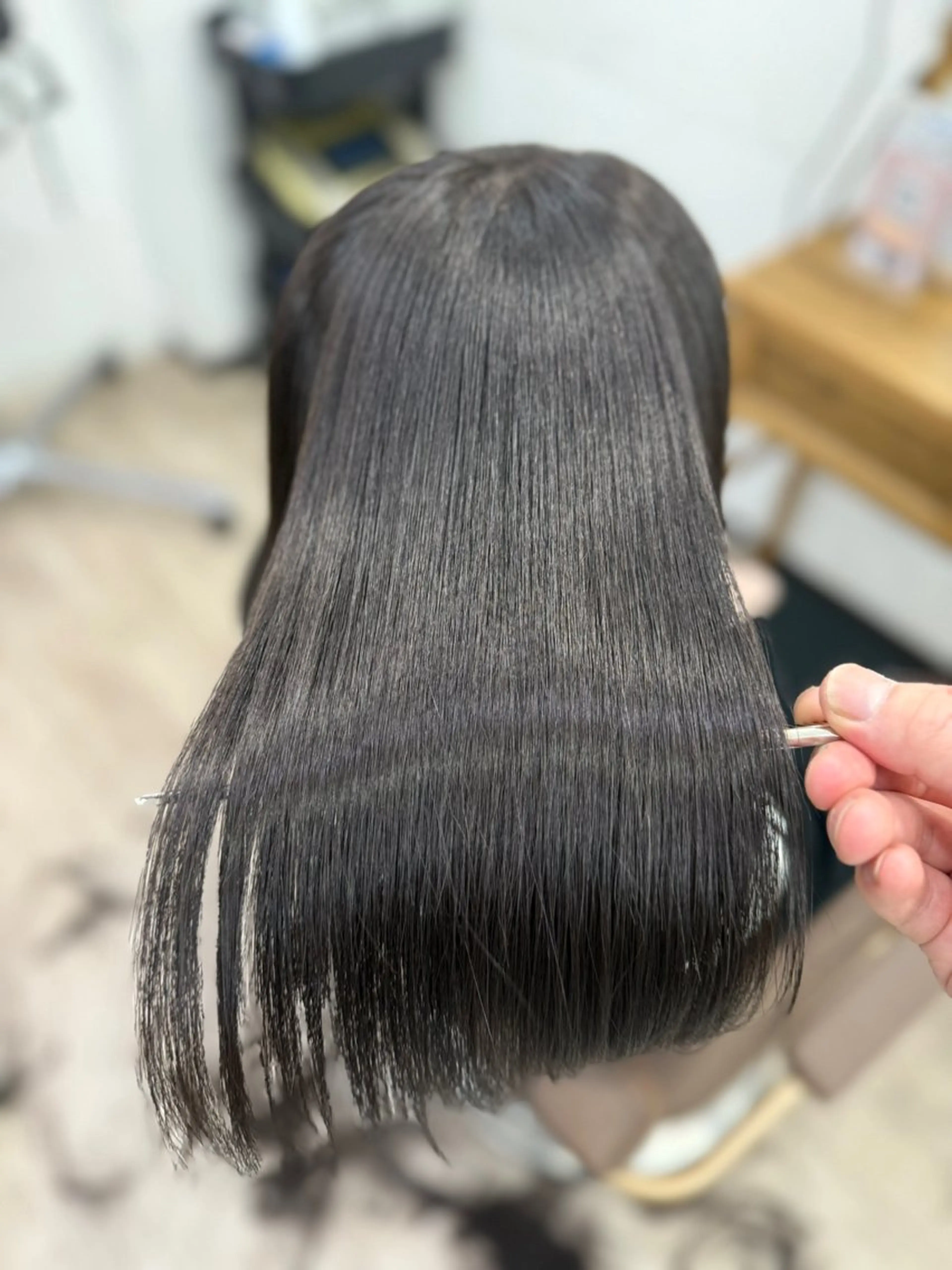 セミロング カット 縮毛矯正 トリートメント 髪質改善特化🔥縮毛 、美髪形成のプロ✂️のヘアスタイル