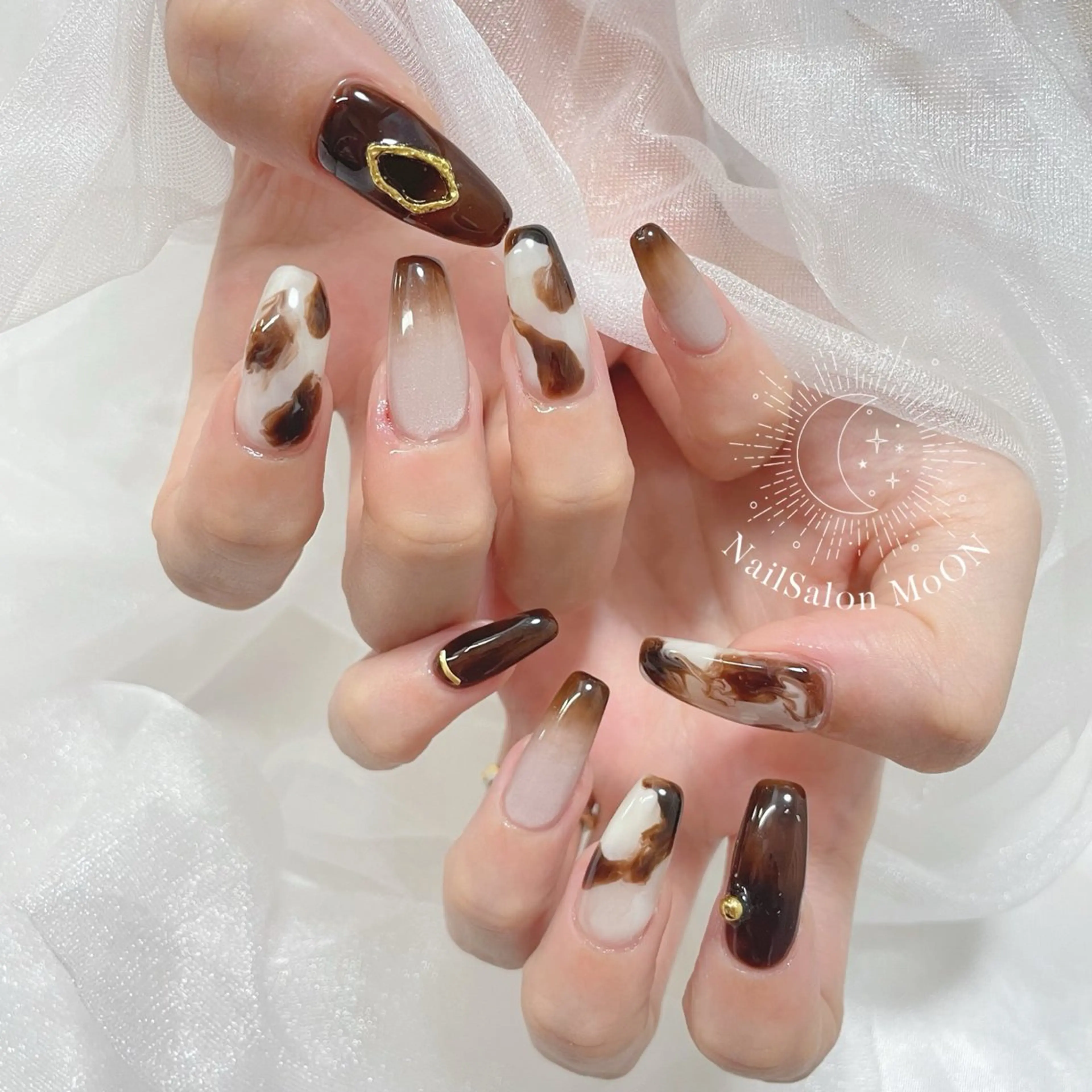 ネイル ハンドネイル ハンドケア MoON...❤︎ MeGuのネイルデザイン