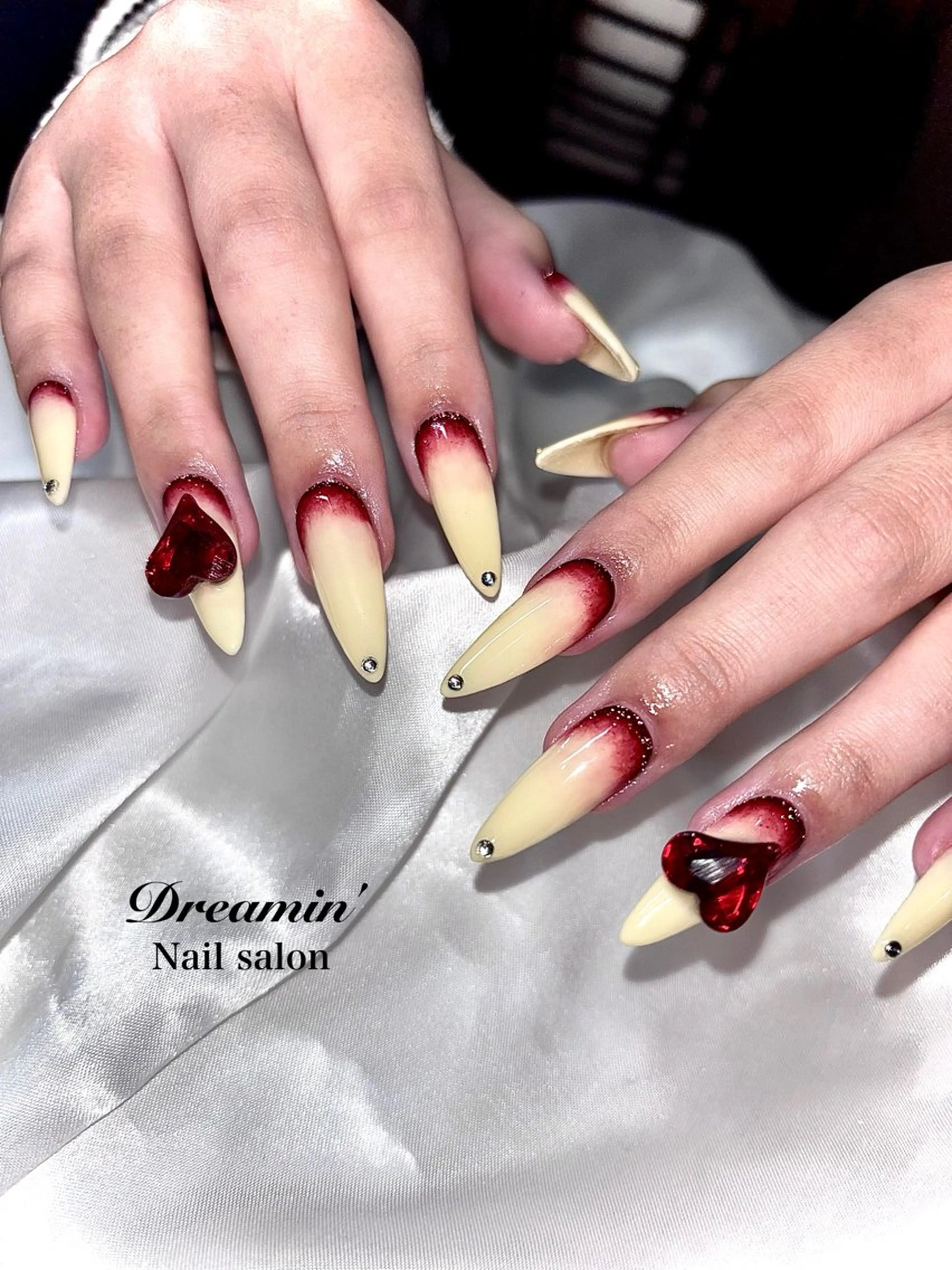 ネイル フラッシュネイル グラデーション Dreamin' Nail salonのネイルデザイン