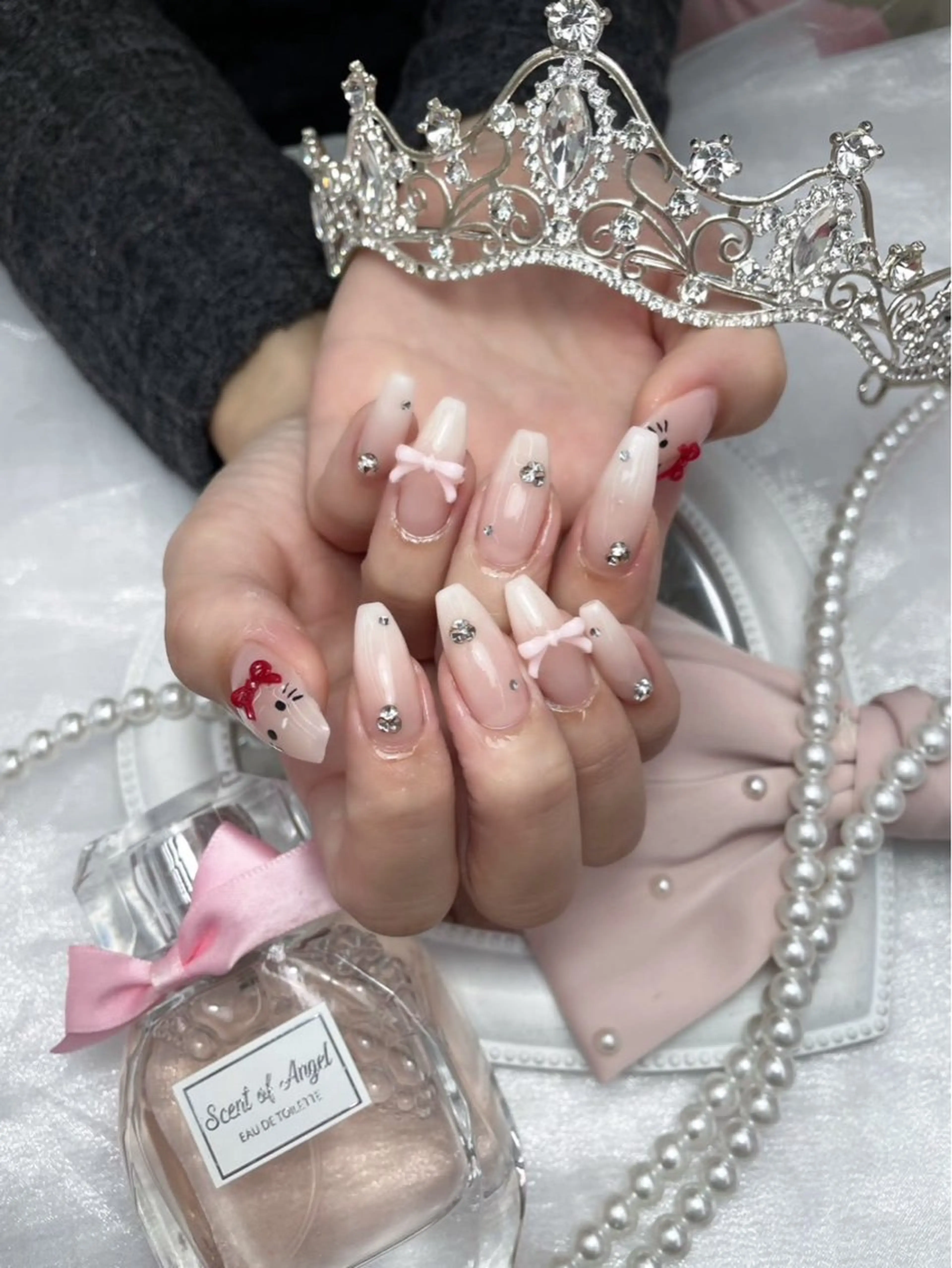 カラー グラデーションカラー ピンクカラー ハンドネイル AIN Nailのネイルデザイン