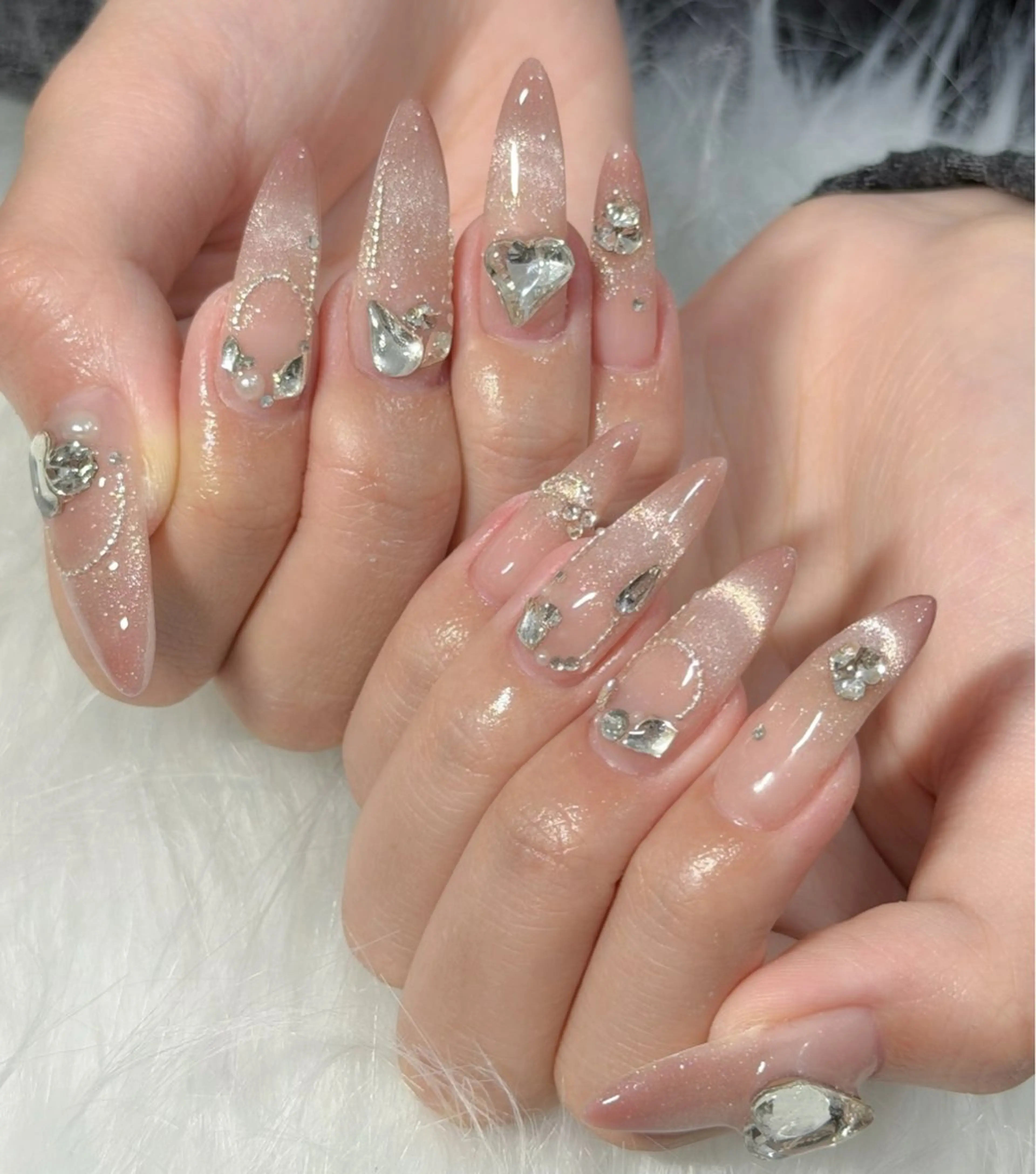 ネイル ハンドネイル フットネイル LAVISH nanamiのネイルデザイン