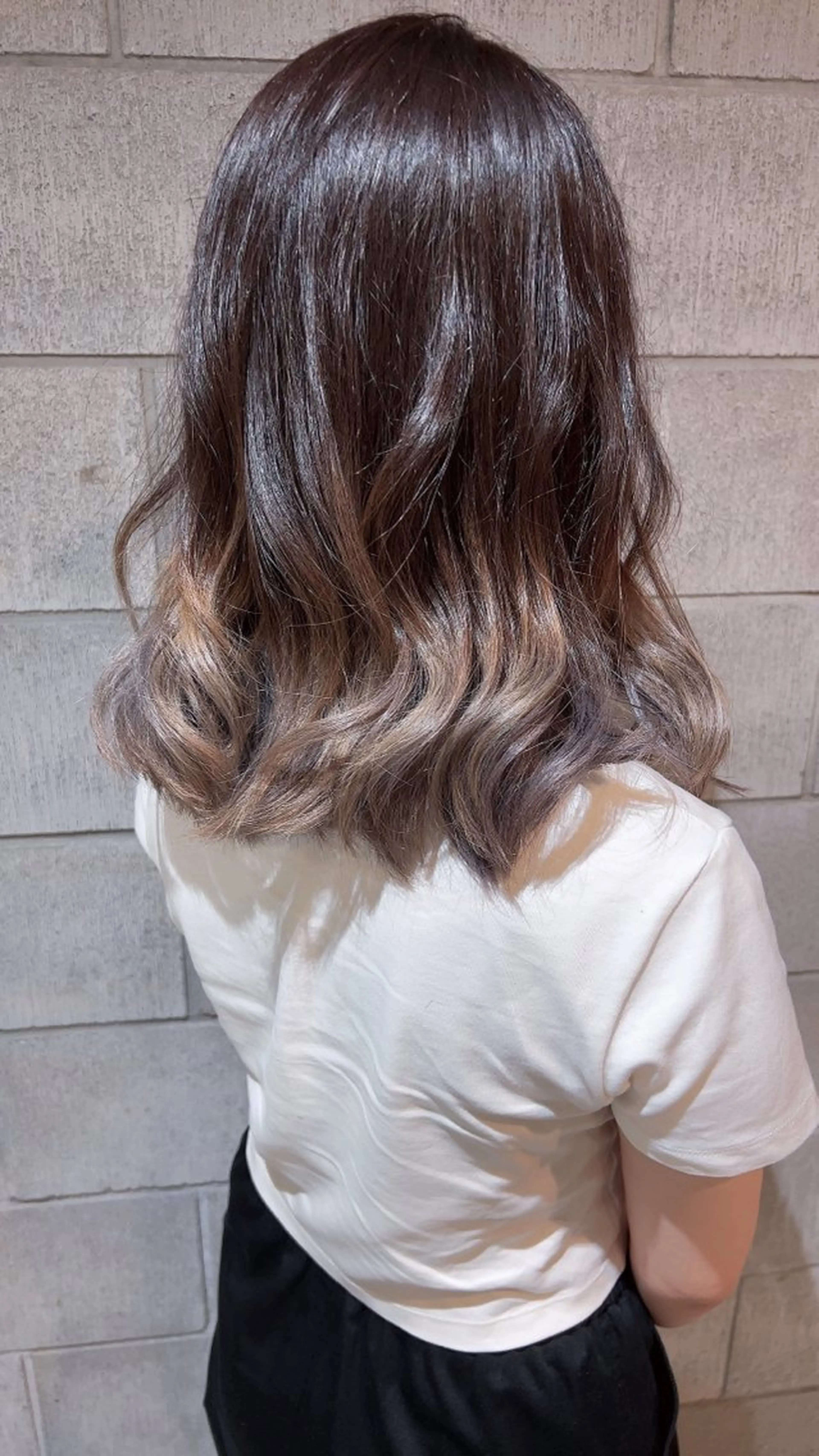 ミディアム 安藤 伸一のヘアスタイル