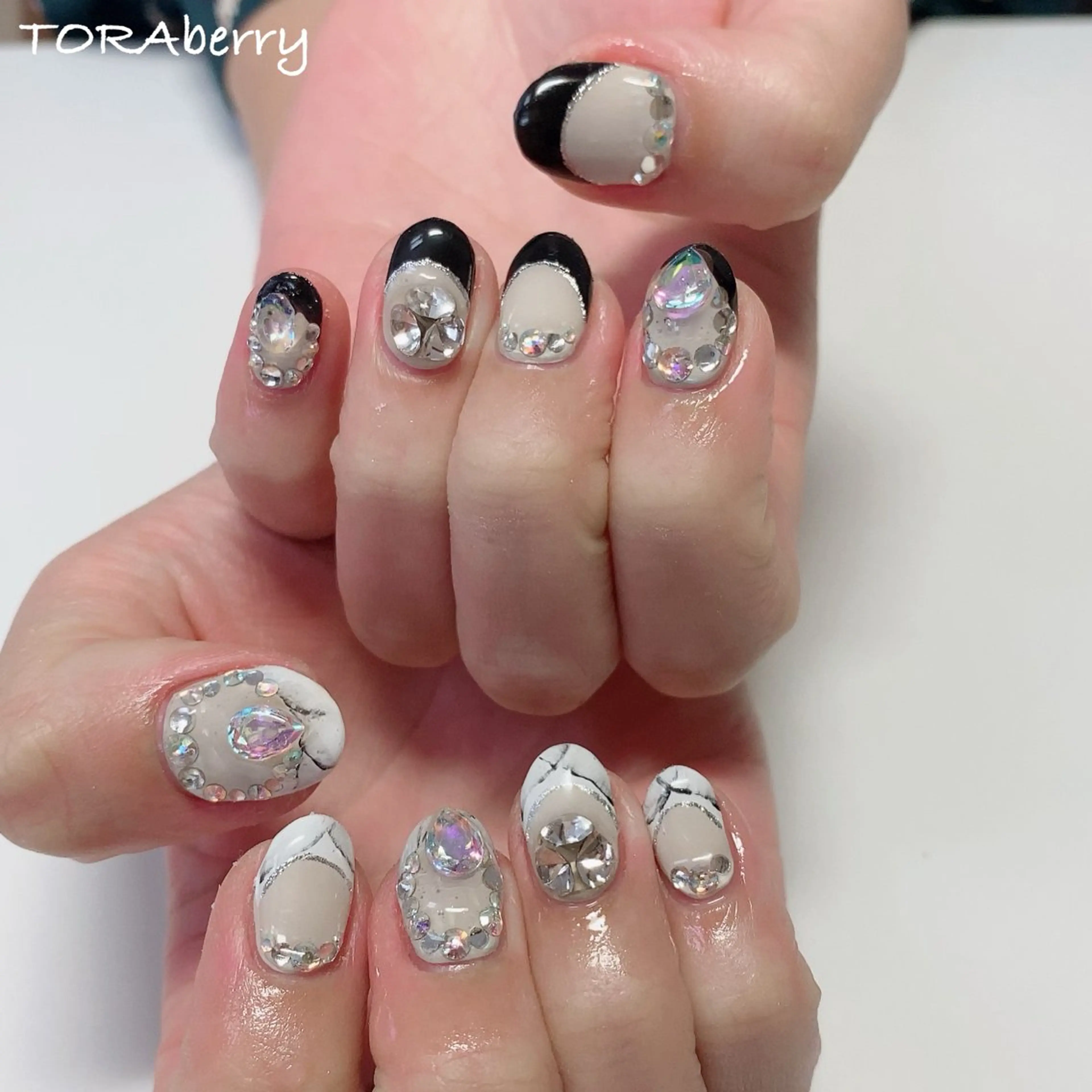 ネイル ハンドネイル ネイリスト なつみのネイルデザイン