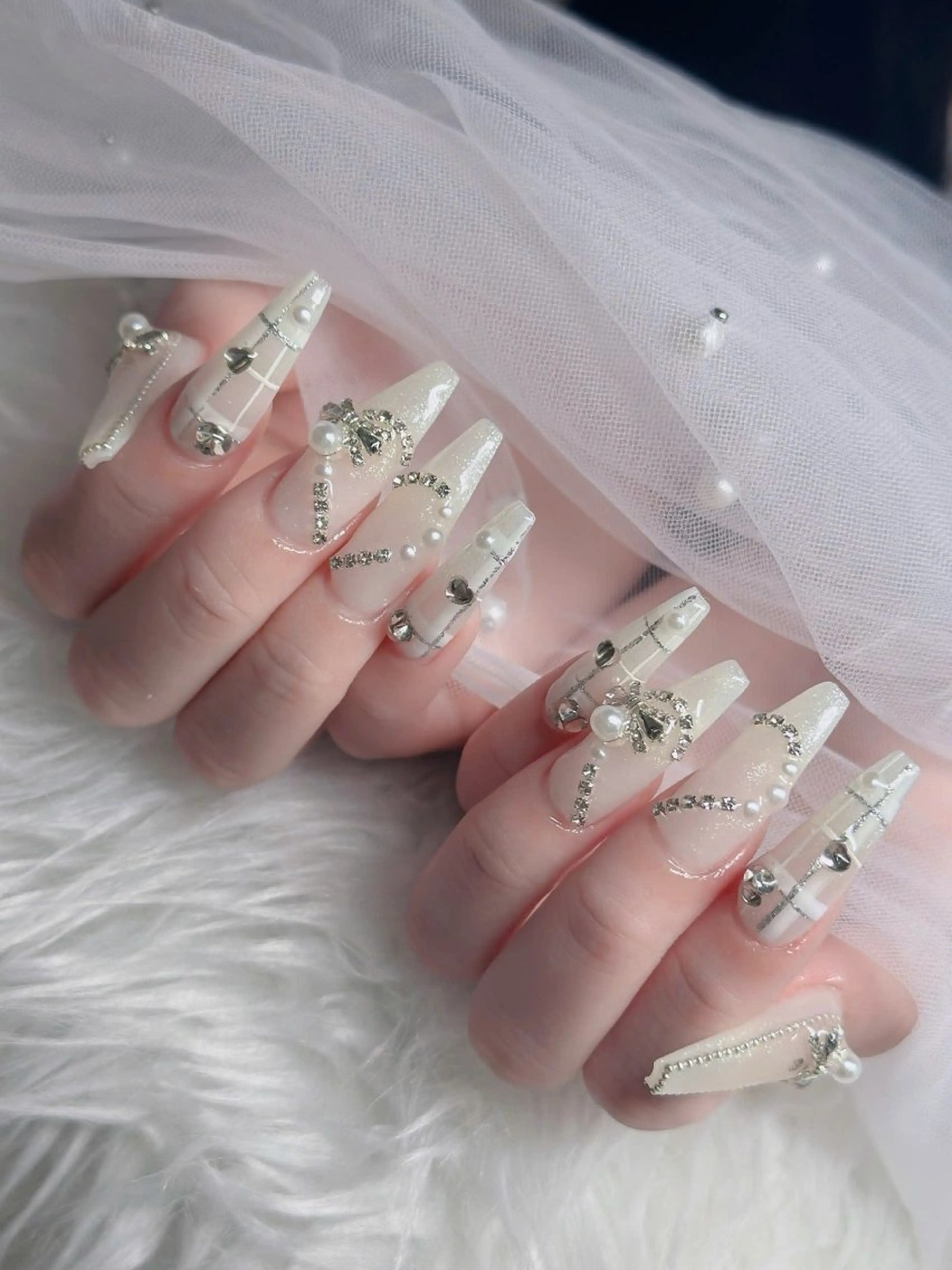 ネイル オーロラネイル フレンチネイル ジェルネイル ハロウィン 韓国ネイル ハンドネイル neco H.babynailのネイルデザイン