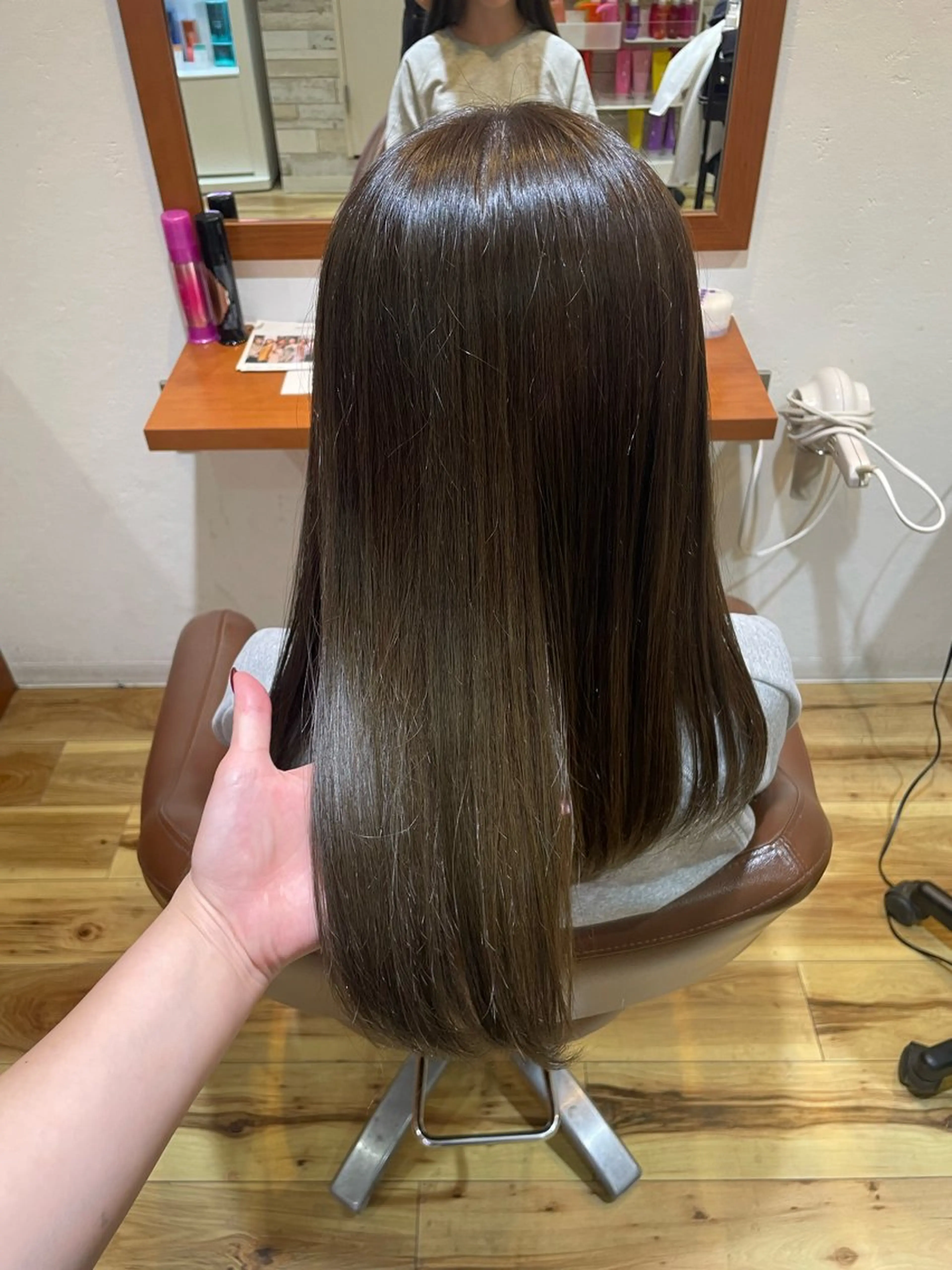 ロング カラー 透明感カラー グレージュ オリーブグレージュ オリーブグレー 韓国ガーリーヘア🎀 Sayaka🤍のヘアスタイル