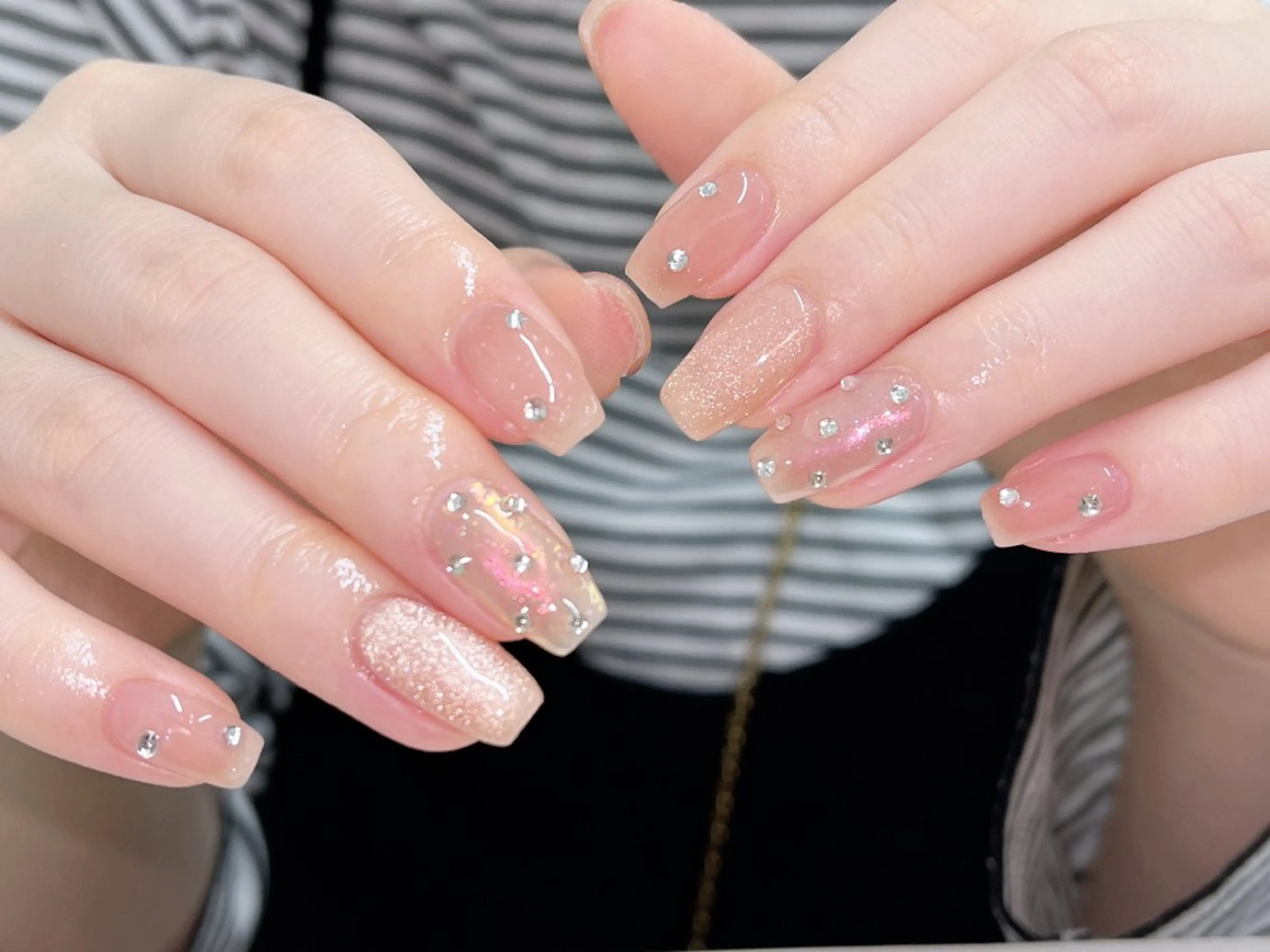 ネイル グロー ネイルのネイルデザイン