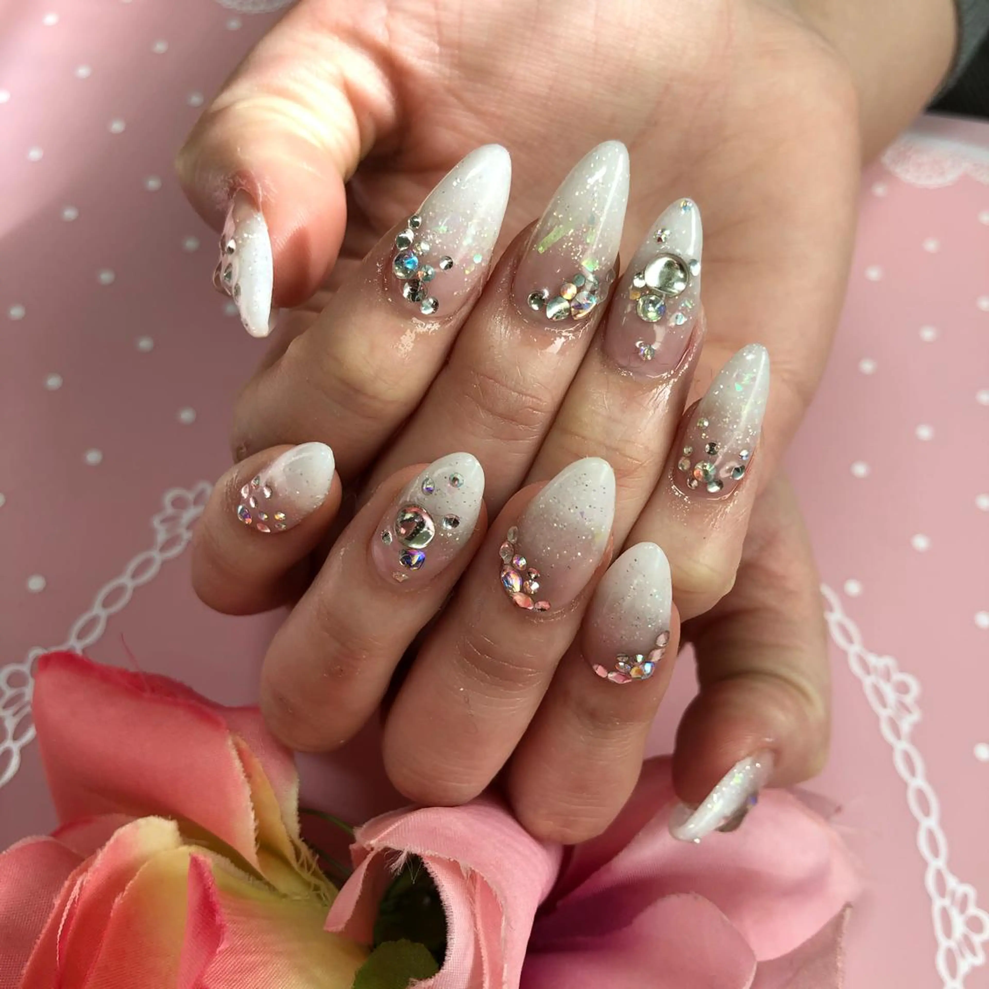 ミディアム ネイル ハンドネイル 《LB》ラブリエ Nail&eyeのマツエク・マツパデザイン