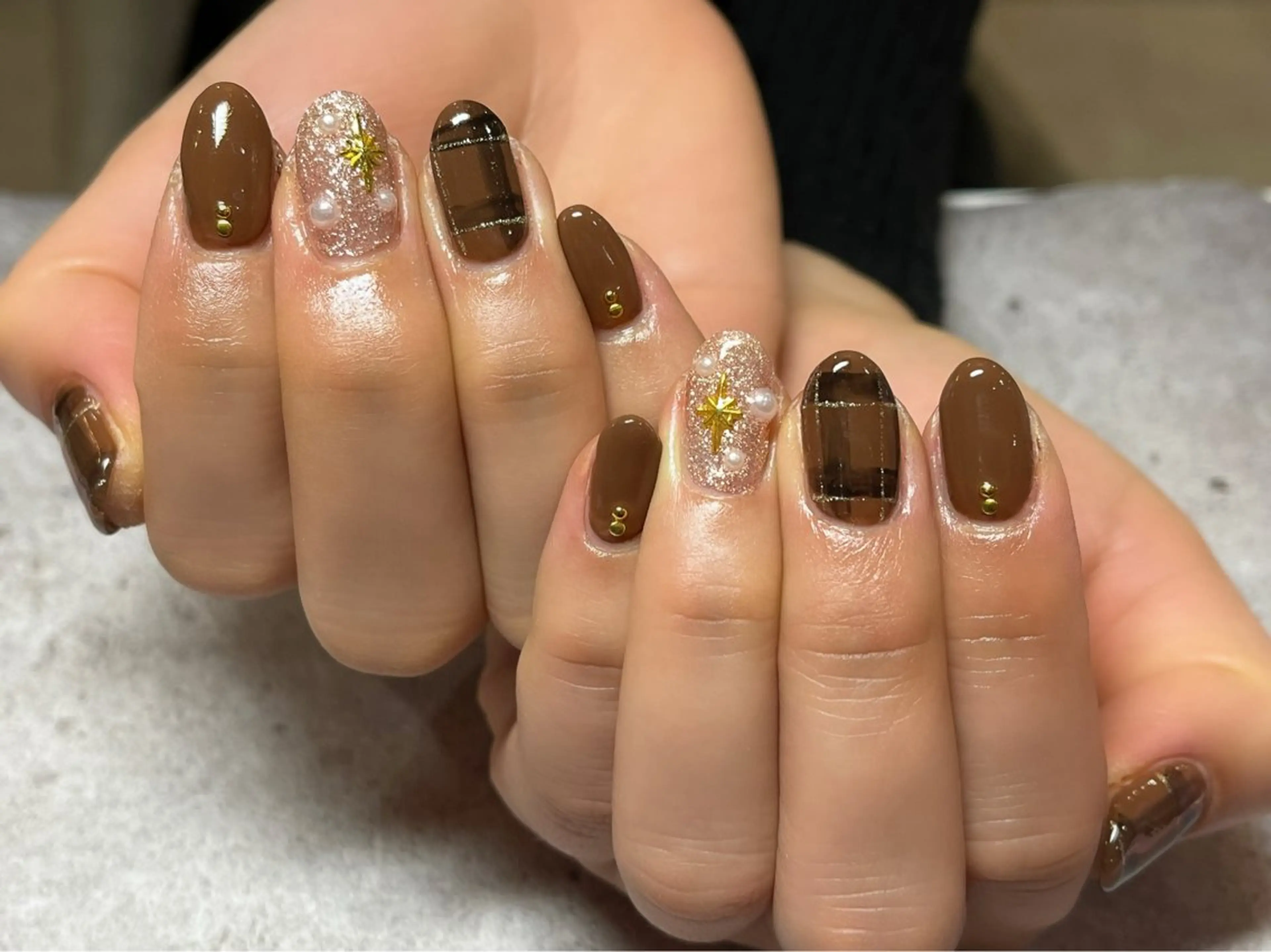 ネイル バレンタイン ハンドネイル SINCERELY シンシアリー🌈のネイルデザイン