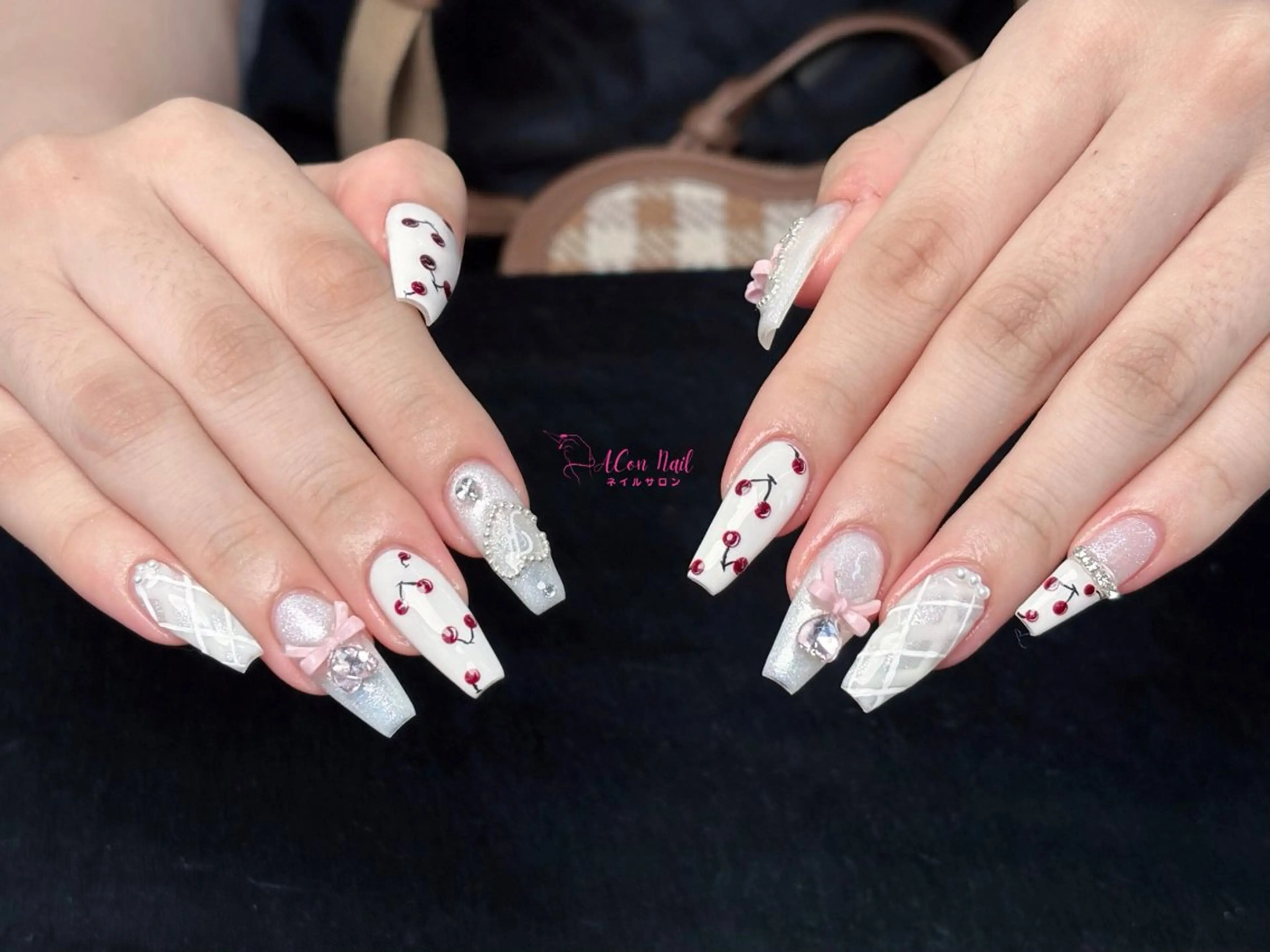 ネイル 桜ネイル 長さ出し フラワーネイル フレンチネイル ジェルネイル ハンドネイル ACon NailSalonのネイルデザイン