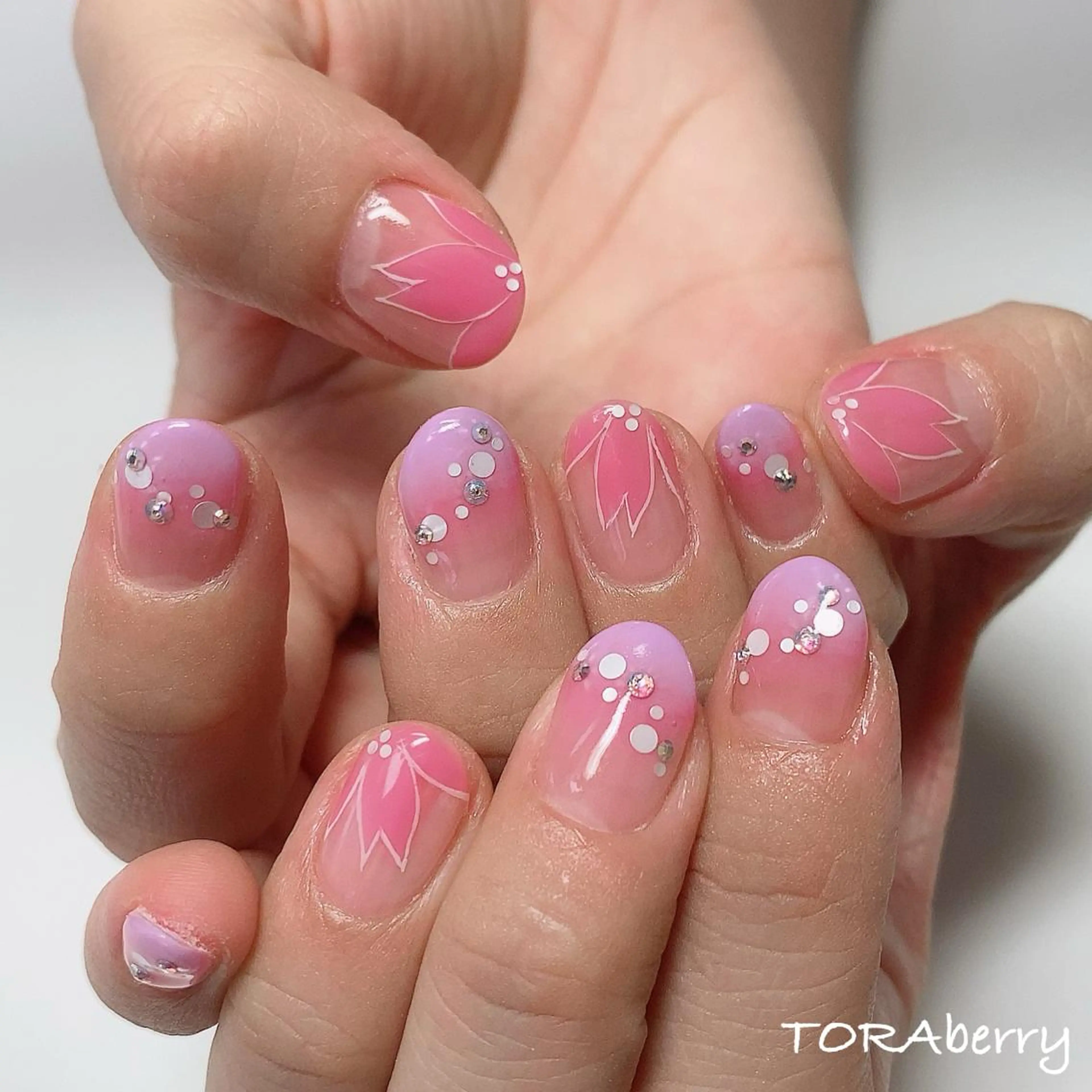 ネイル ネイリスト なつみのネイルデザイン