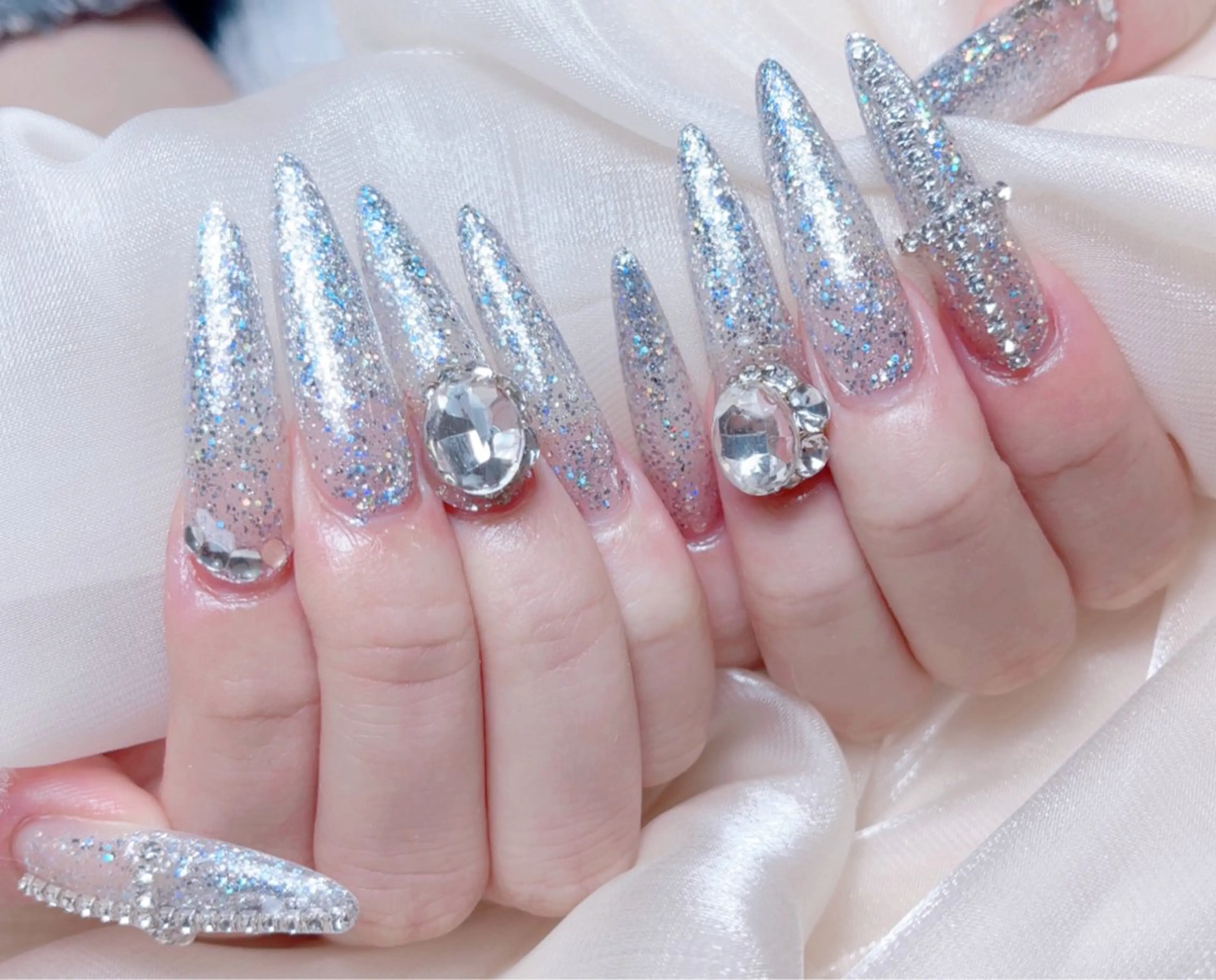 ネイル ハンドネイル 🎀M nails✨ ビューティーのネイルデザイン