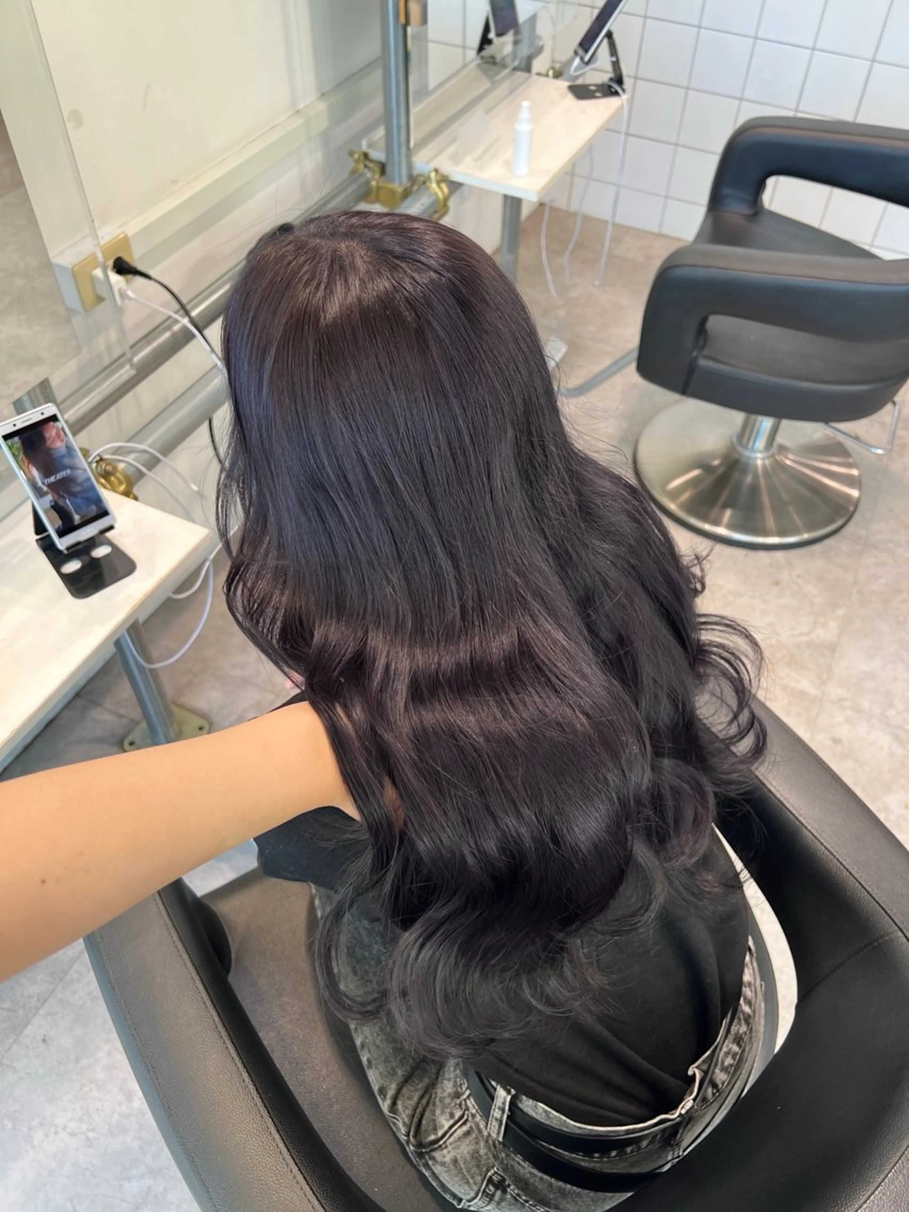 ロング カラー 暗髪🩶ラベンダー/ ブルー/ユウナ🤍のヘアスタイル