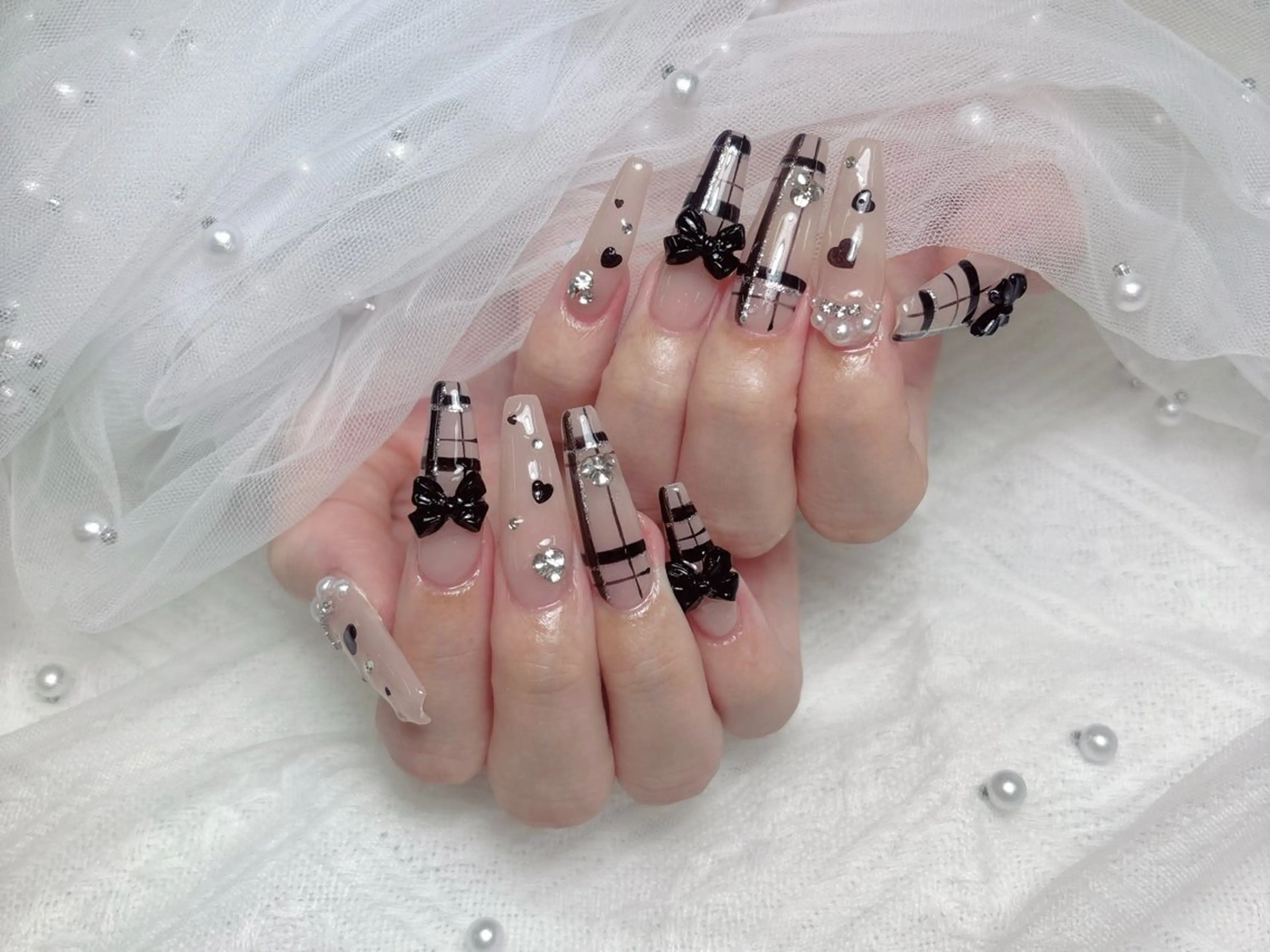 ネイル ハロウィン ハンドネイル ハンドケア R1🎀Nail💕 池袋東口店のネイルデザイン