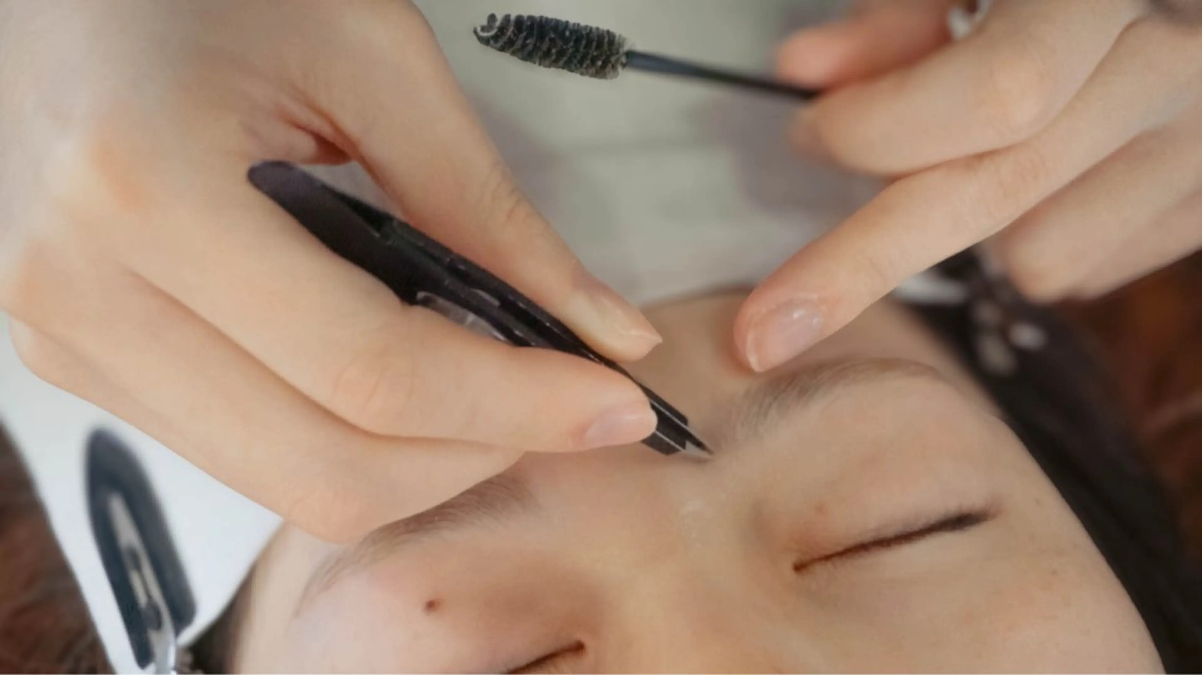 アイブロウ &et🌿‬ ナチュラル眉の眉毛・アイブロウイメージ