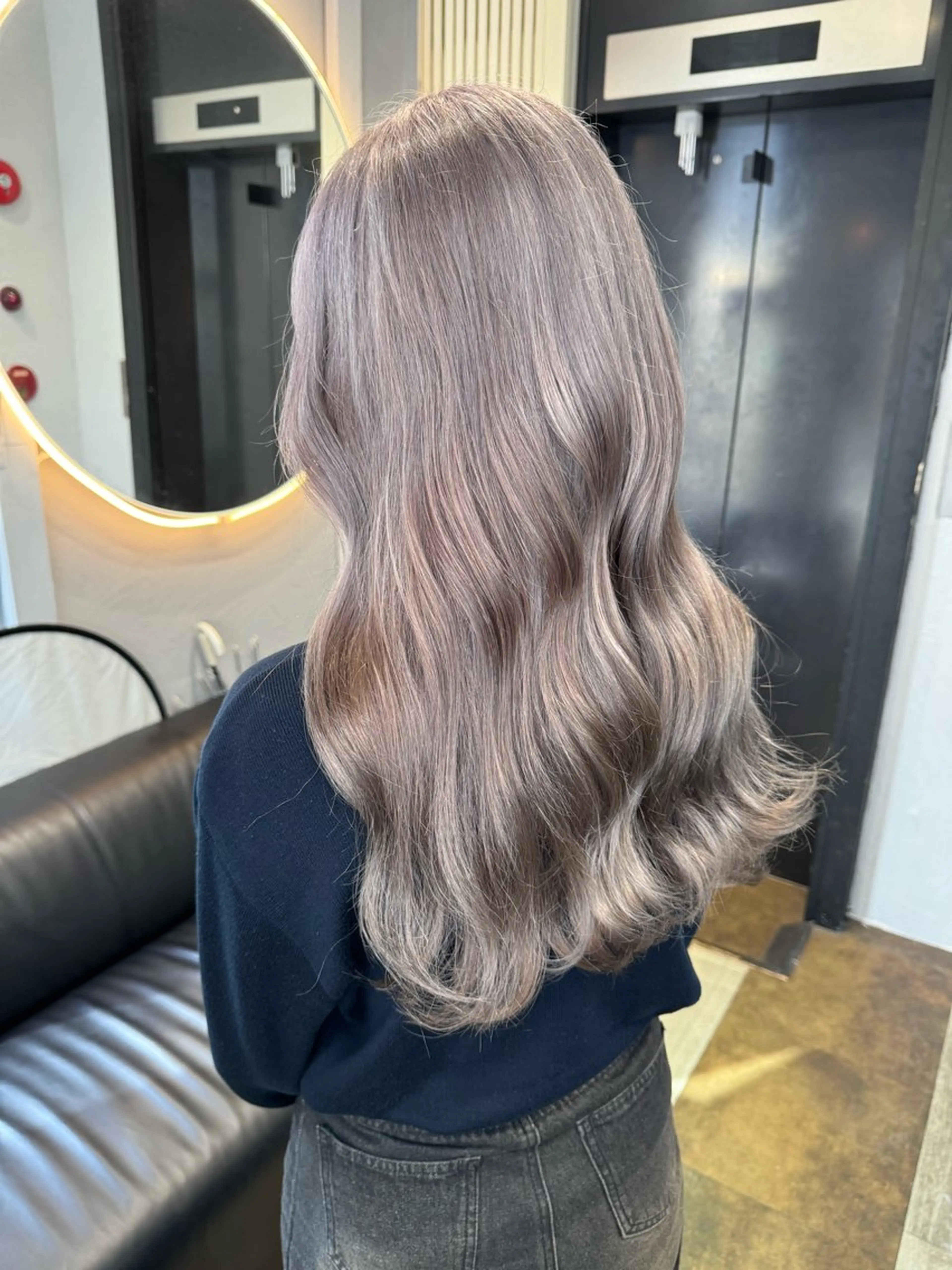 『ハイトーン』wカラー ケアブリーチ使用(90%ダメージカット)➕2STEPトリートメント(ナノスチーム付)の写真