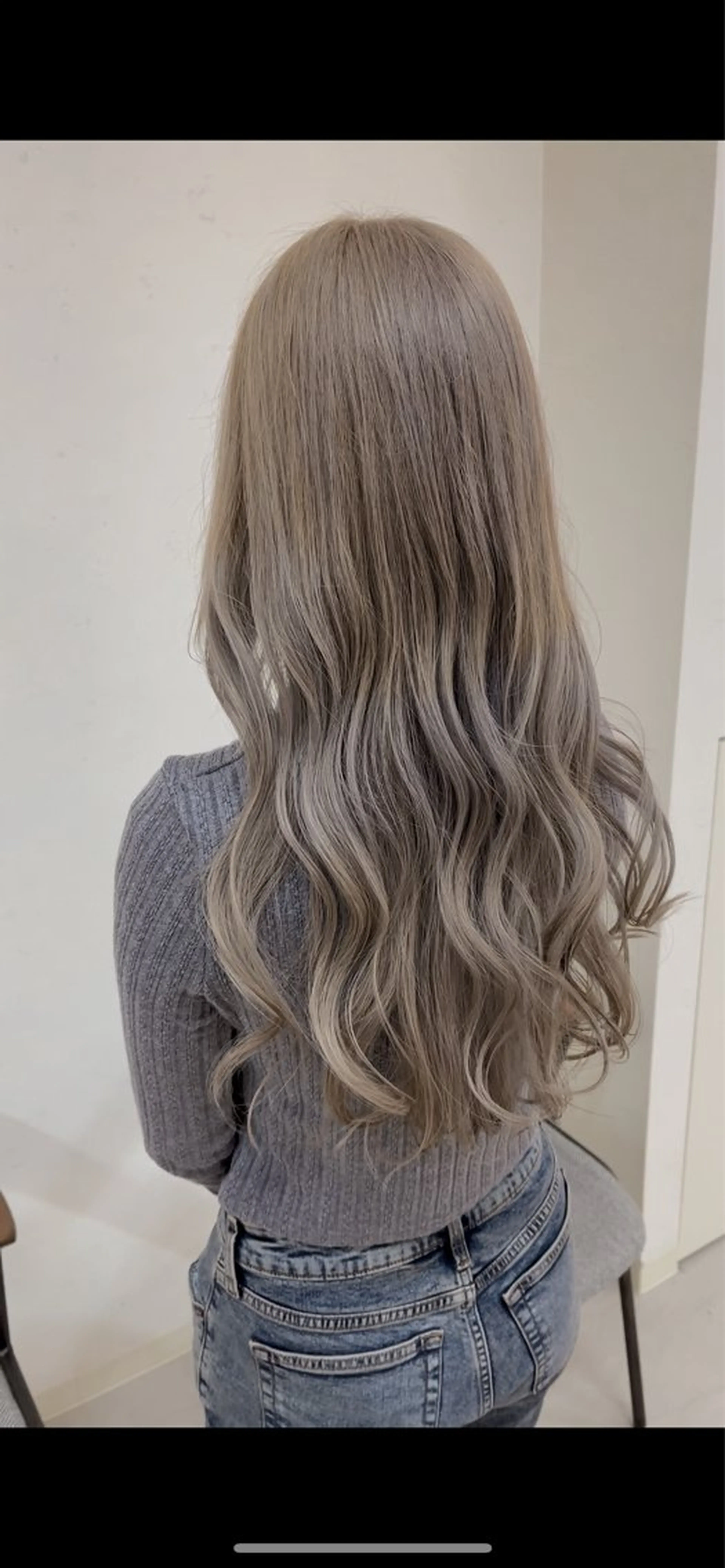 カラー Lamp 柏 山口 か乃 ブリーチカラーのヘアスタイル