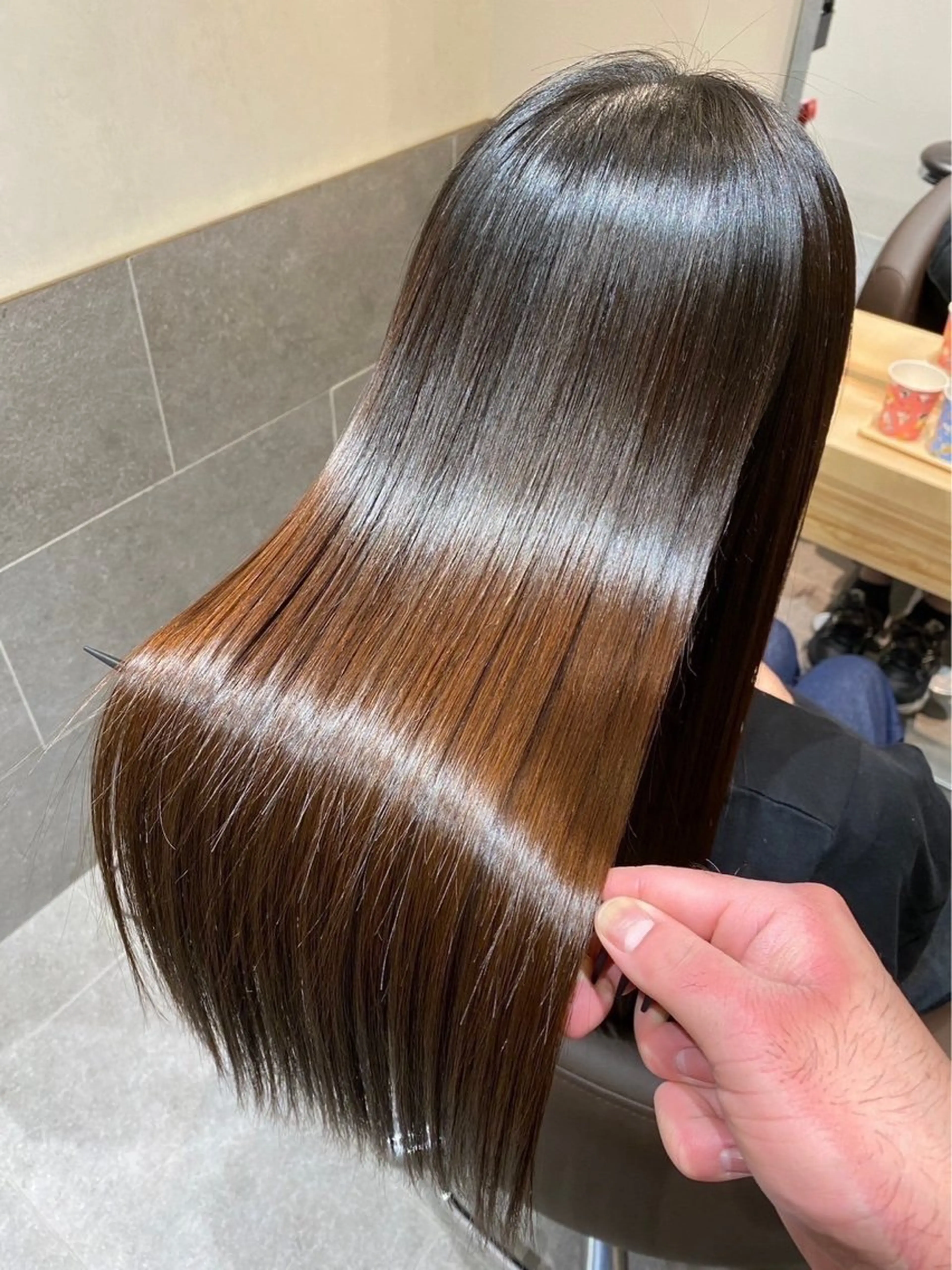 ロング カラー パーマ 【うねり/広がり/ 縮毛矯正】💟まなみのヘアスタイル