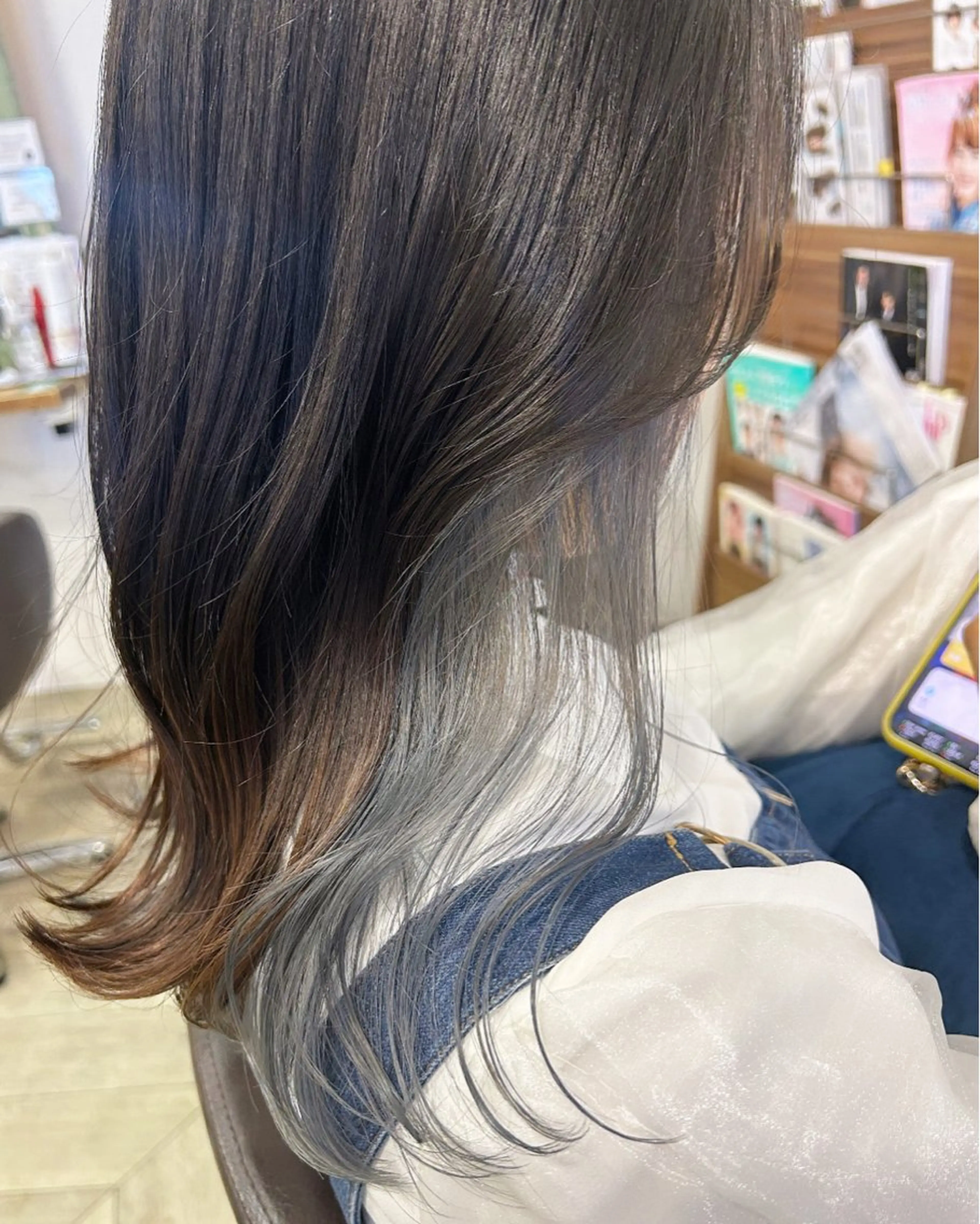 カラー 拝頭　奈枝 Beretのヘアスタイル