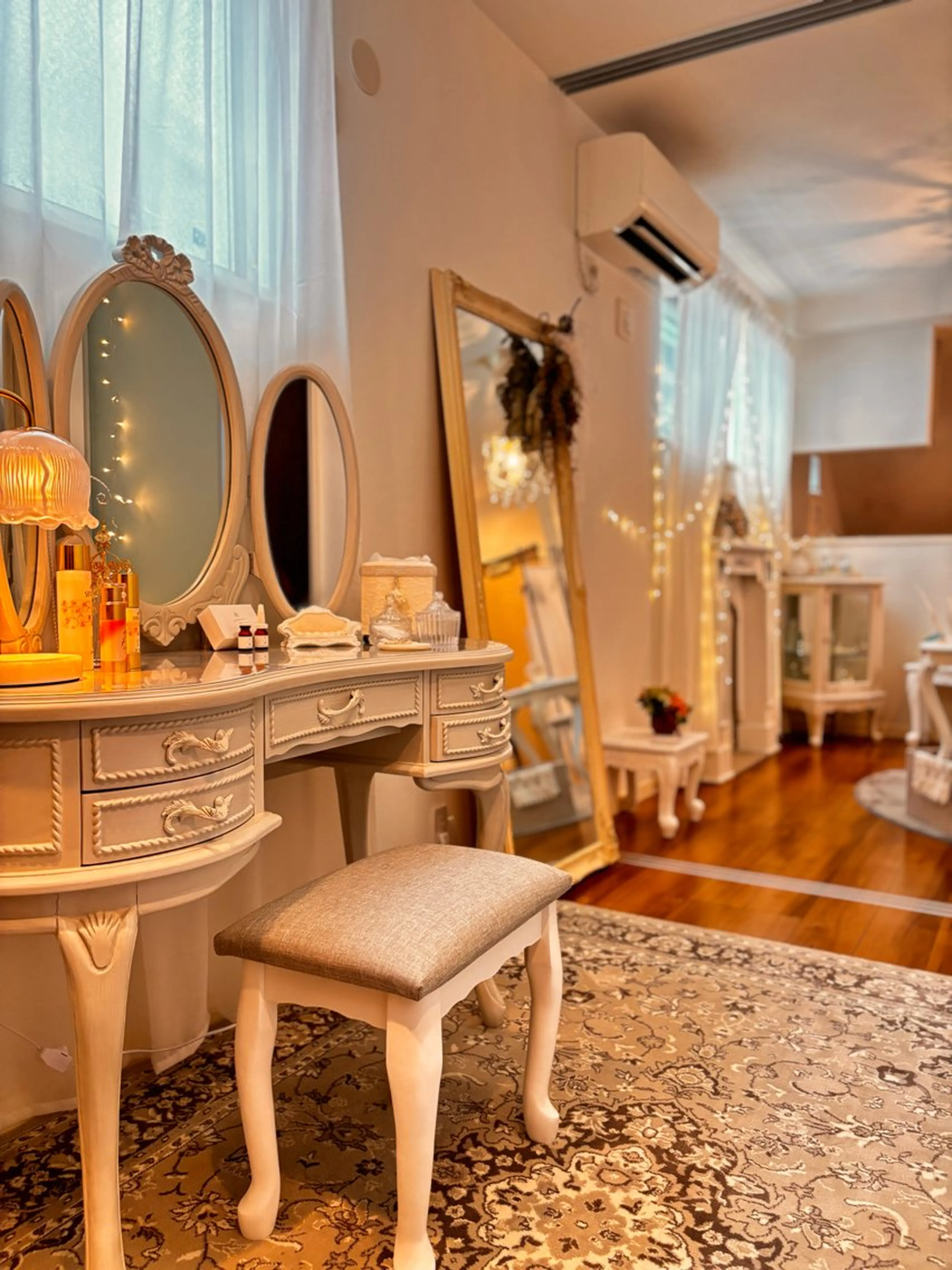 小顔矯正サロン町田 逸見智美のエステ・リラクイメージ