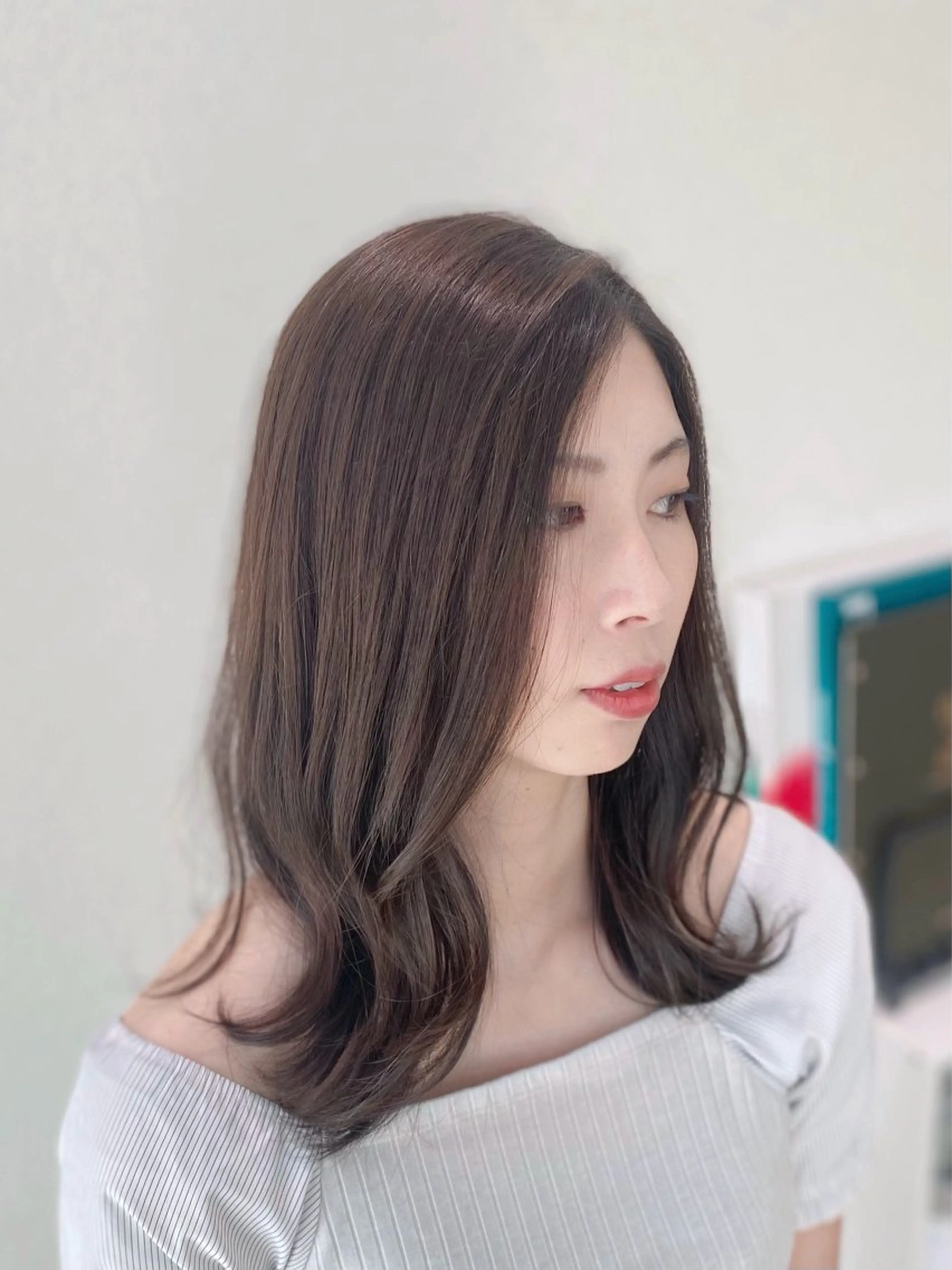 ミディアム カット ヘアカラー 滝口 瑞季のヘアスタイル