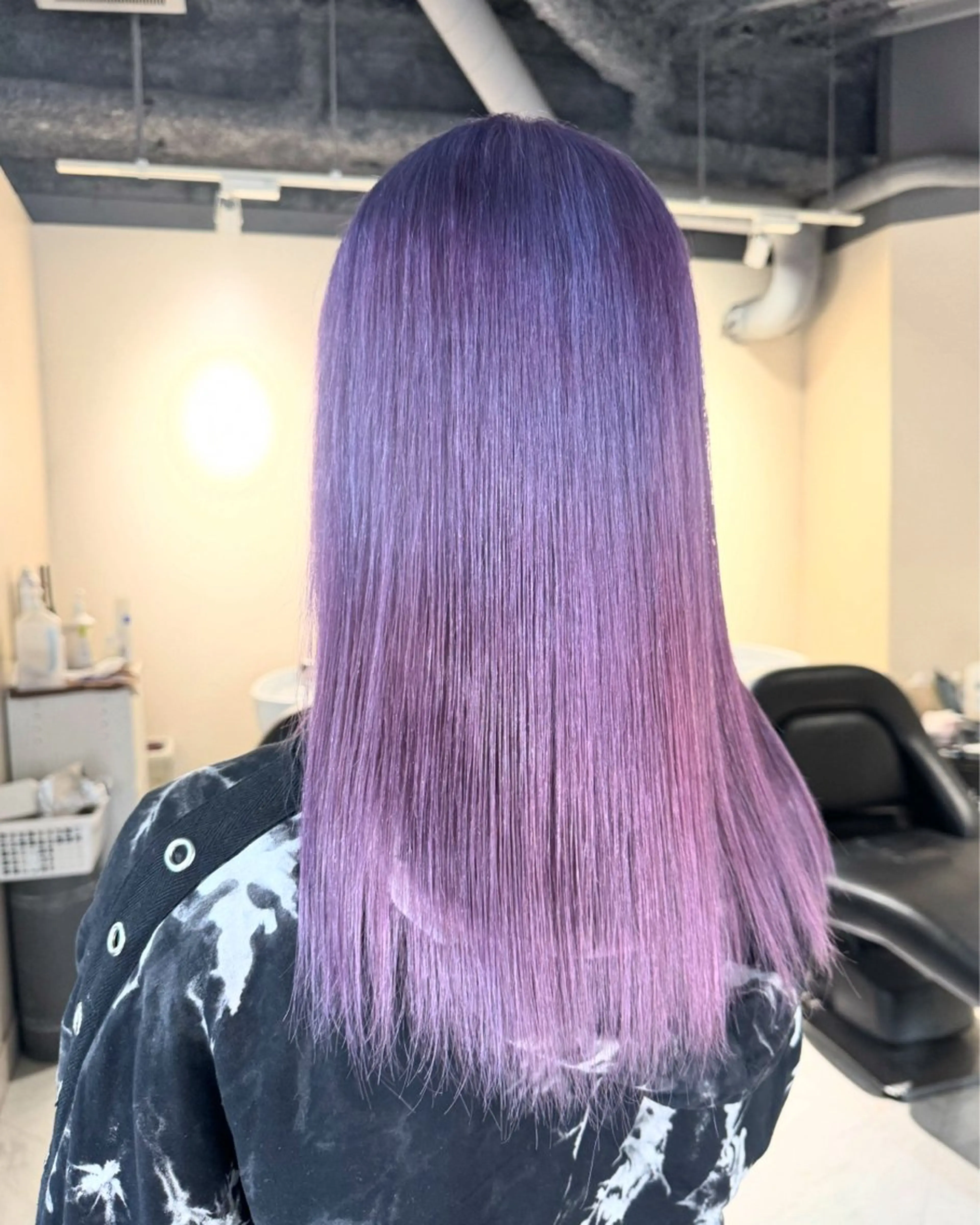 ミディアム ヘアカラー トリートメント ブリーチ🔥ベージュ /グレー/daikiのヘアスタイル