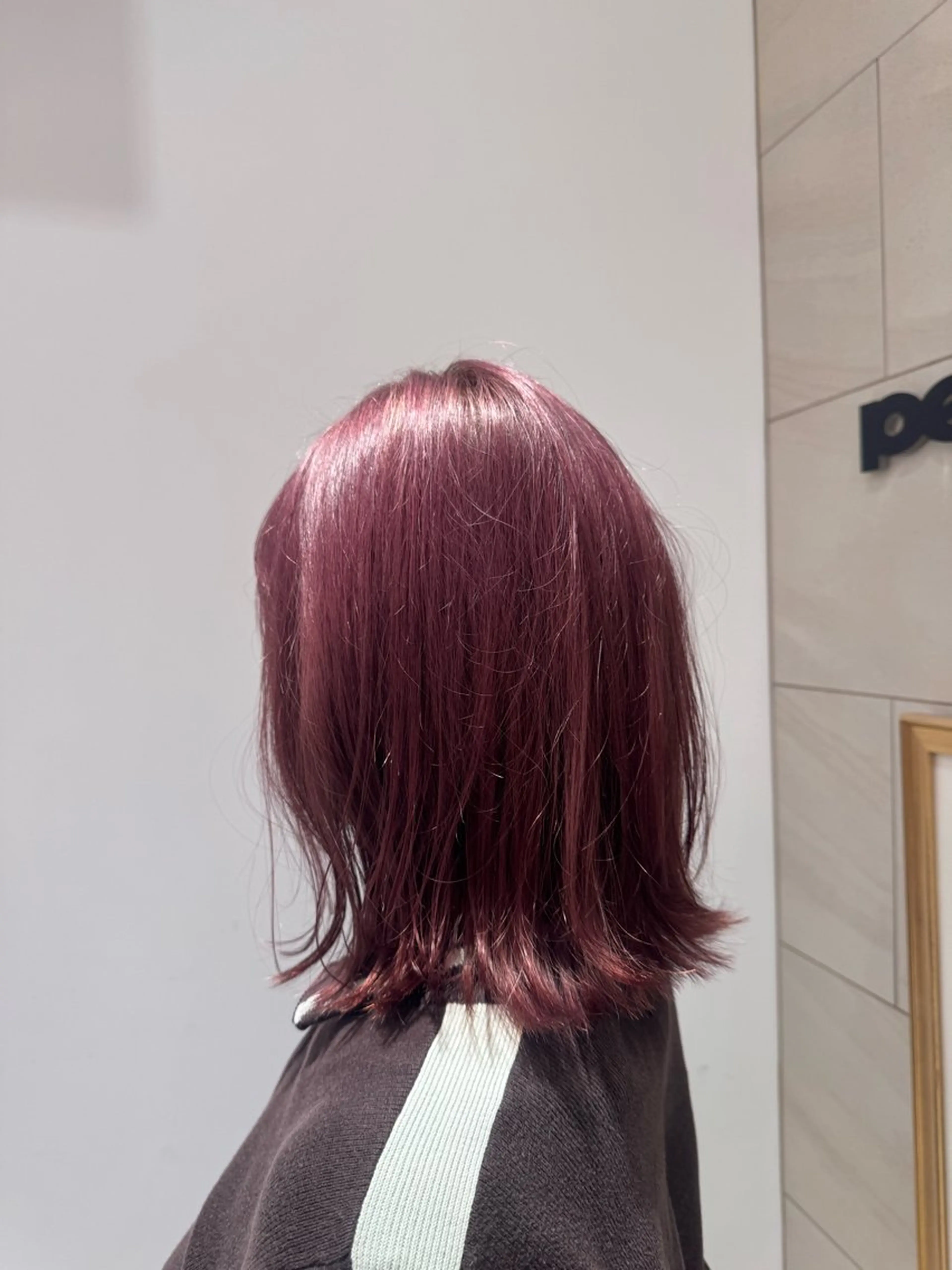 ミディアム カラー ピンクカラー ボブ レイヤーカット ヘアカラー 艶カラー/ ボブカット /羅七のヘアスタイル