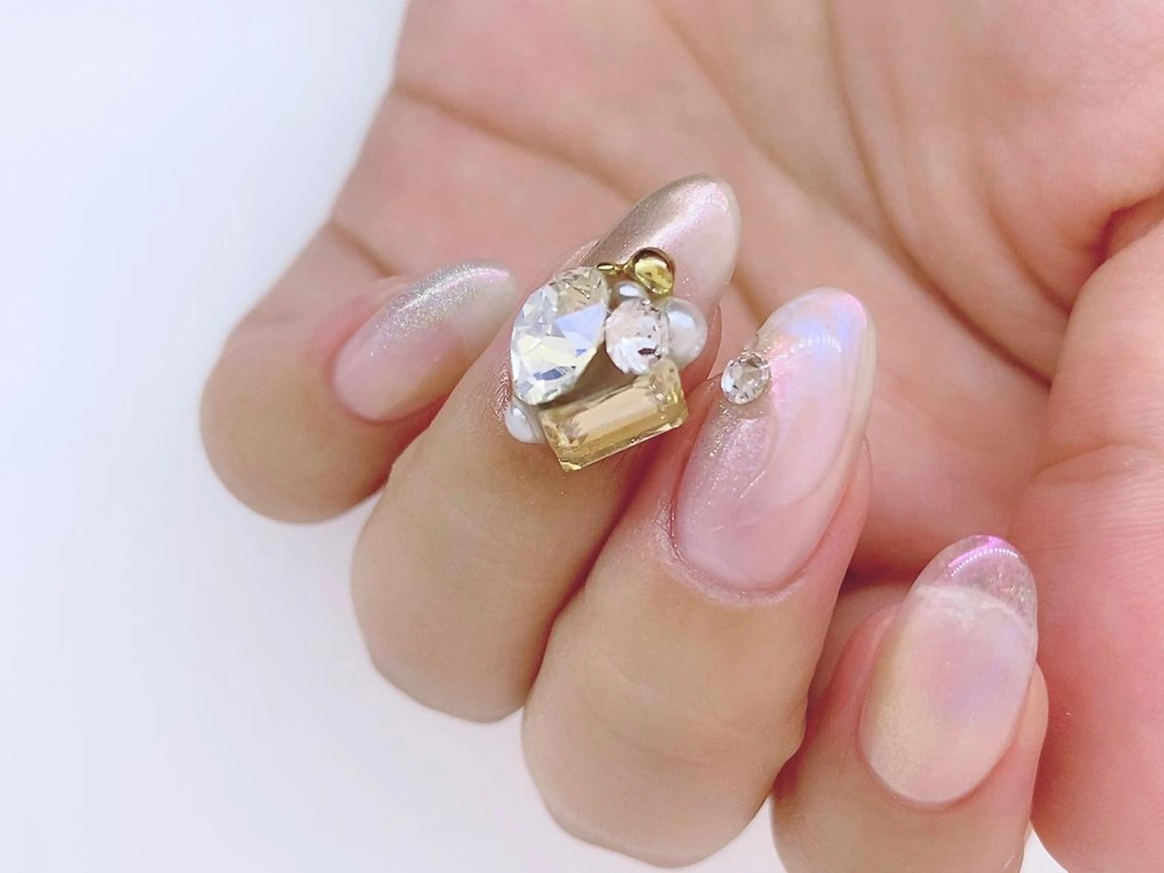 ネイル ハンドネイル yulica 【パラジェル取扱店】のネイルデザイン