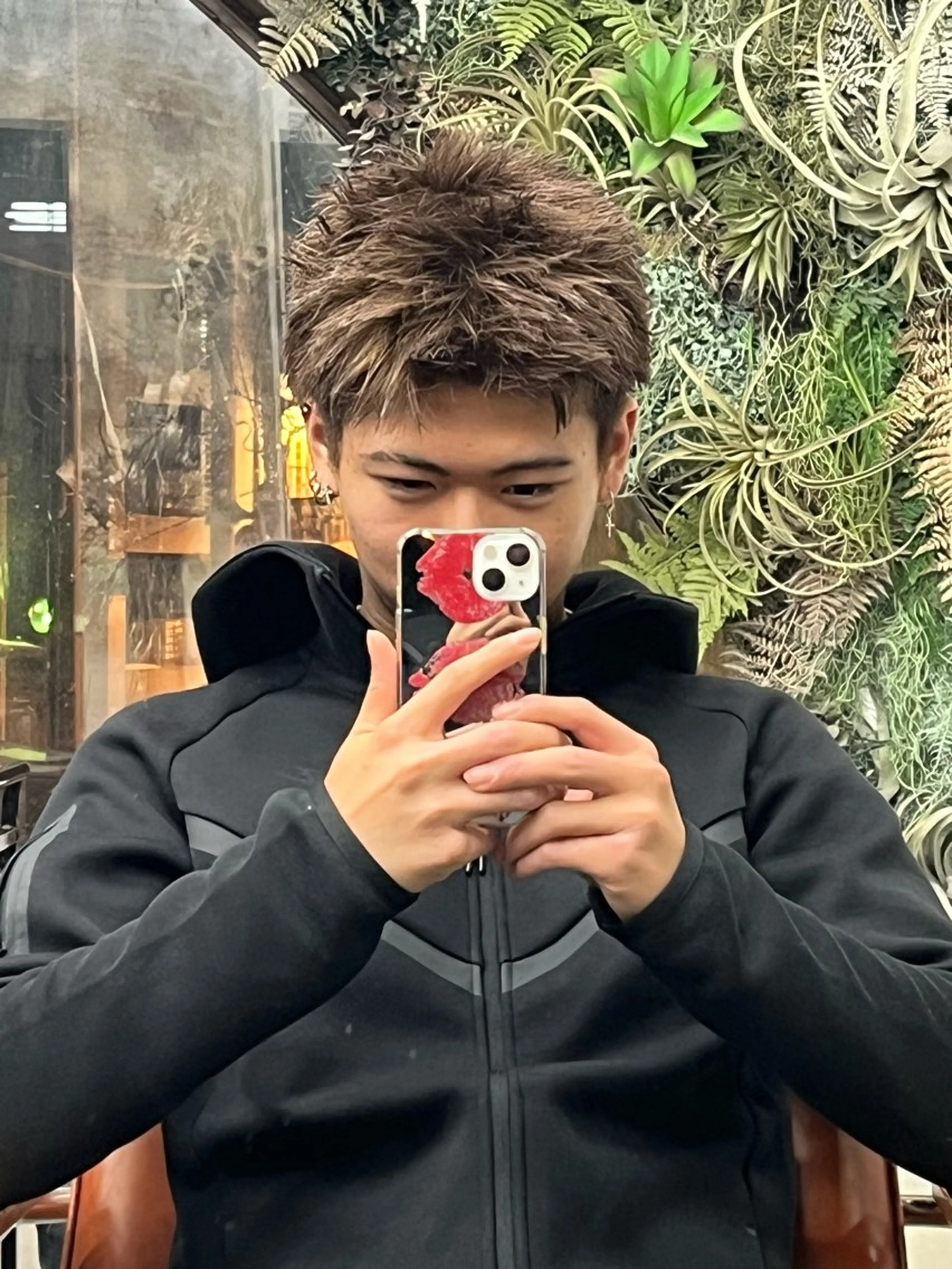 カラー メンズ nico 麻生ハナワ ミユのヘアスタイル