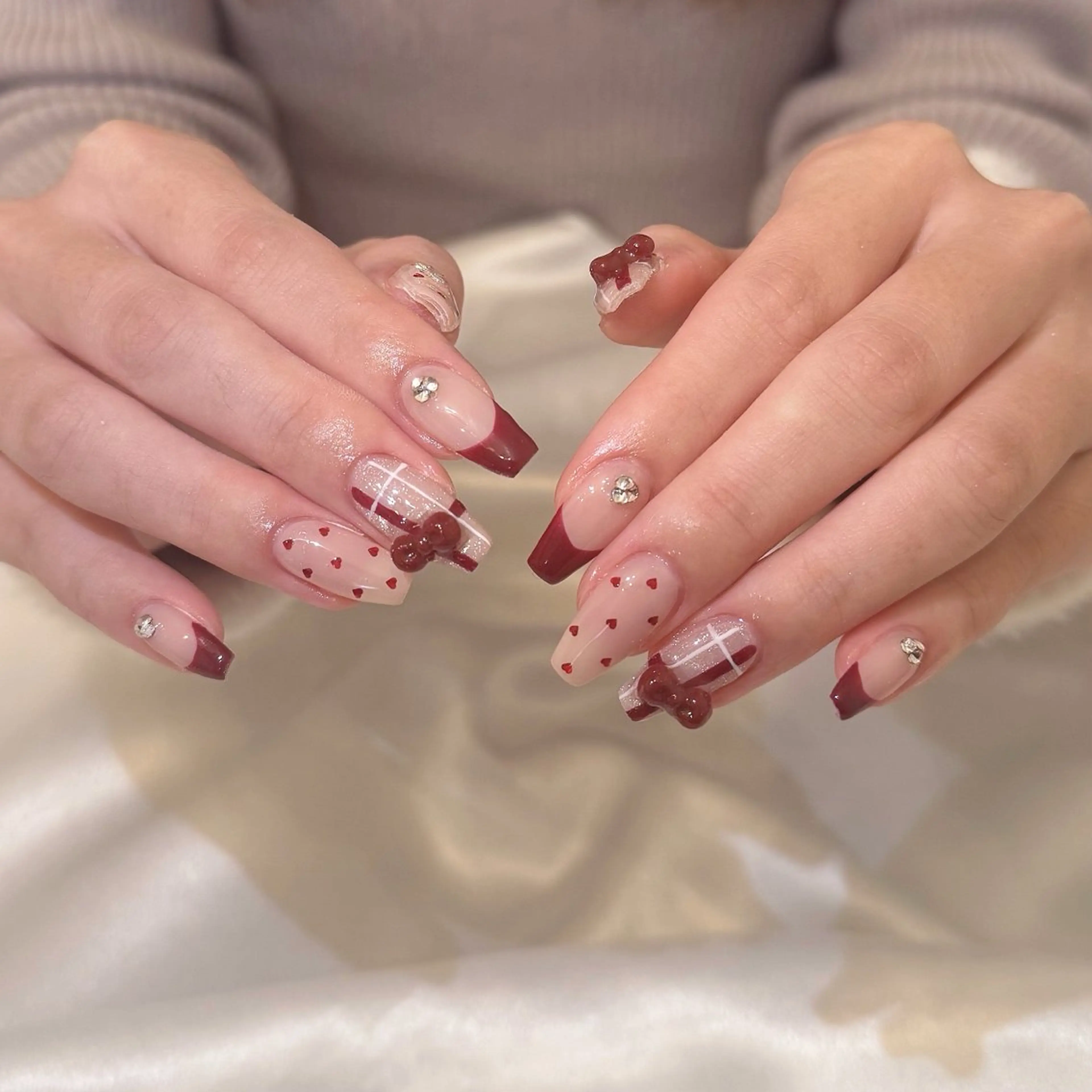 ネイル ハンドネイル シュシュ 🎀 girly nailのネイルデザイン