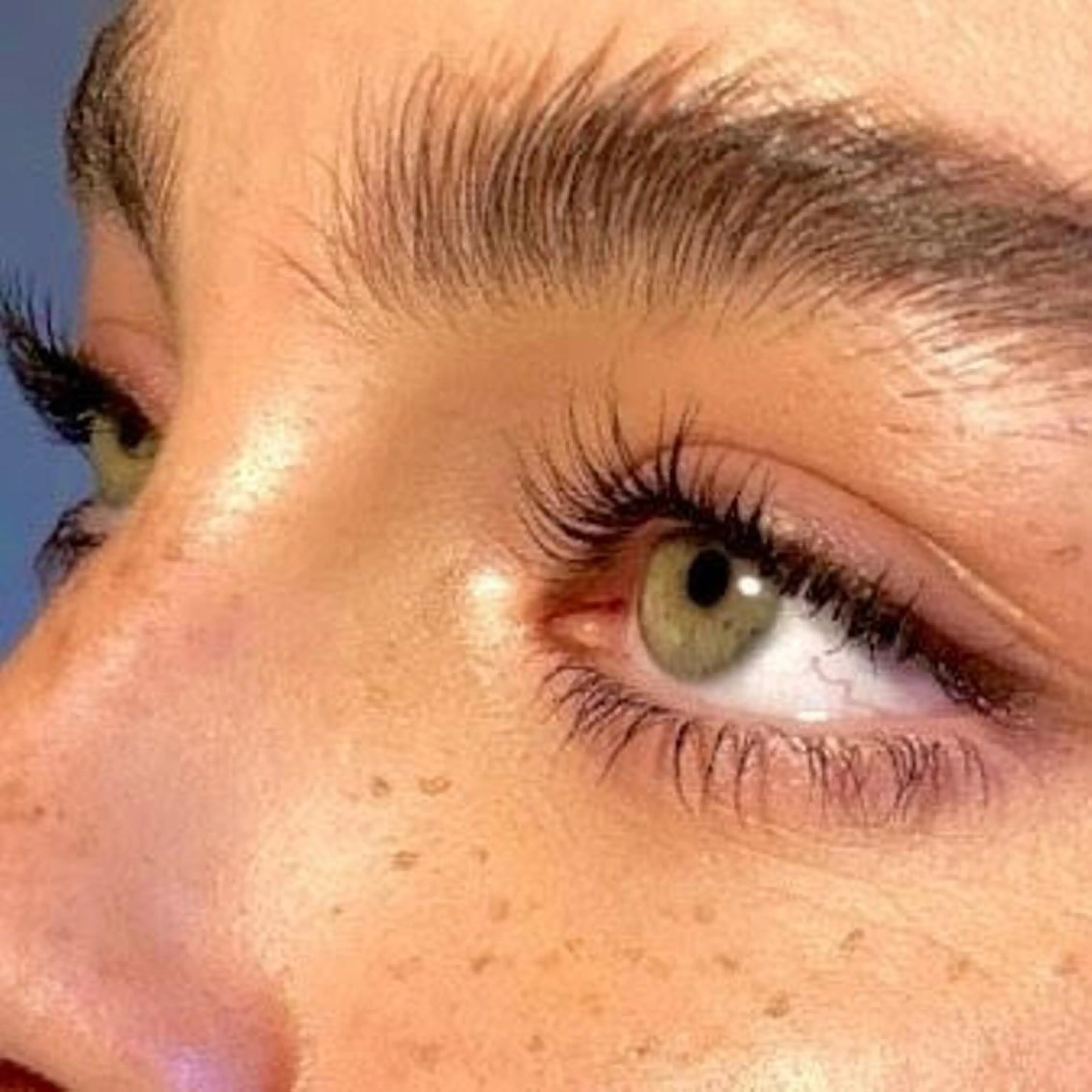 マツエク・マツパ 束感まつ毛 フラットラッシュ 韓国風マツエク ナチュラル まつげパーマ DELICAT リサのマツエク・マツパデザイン