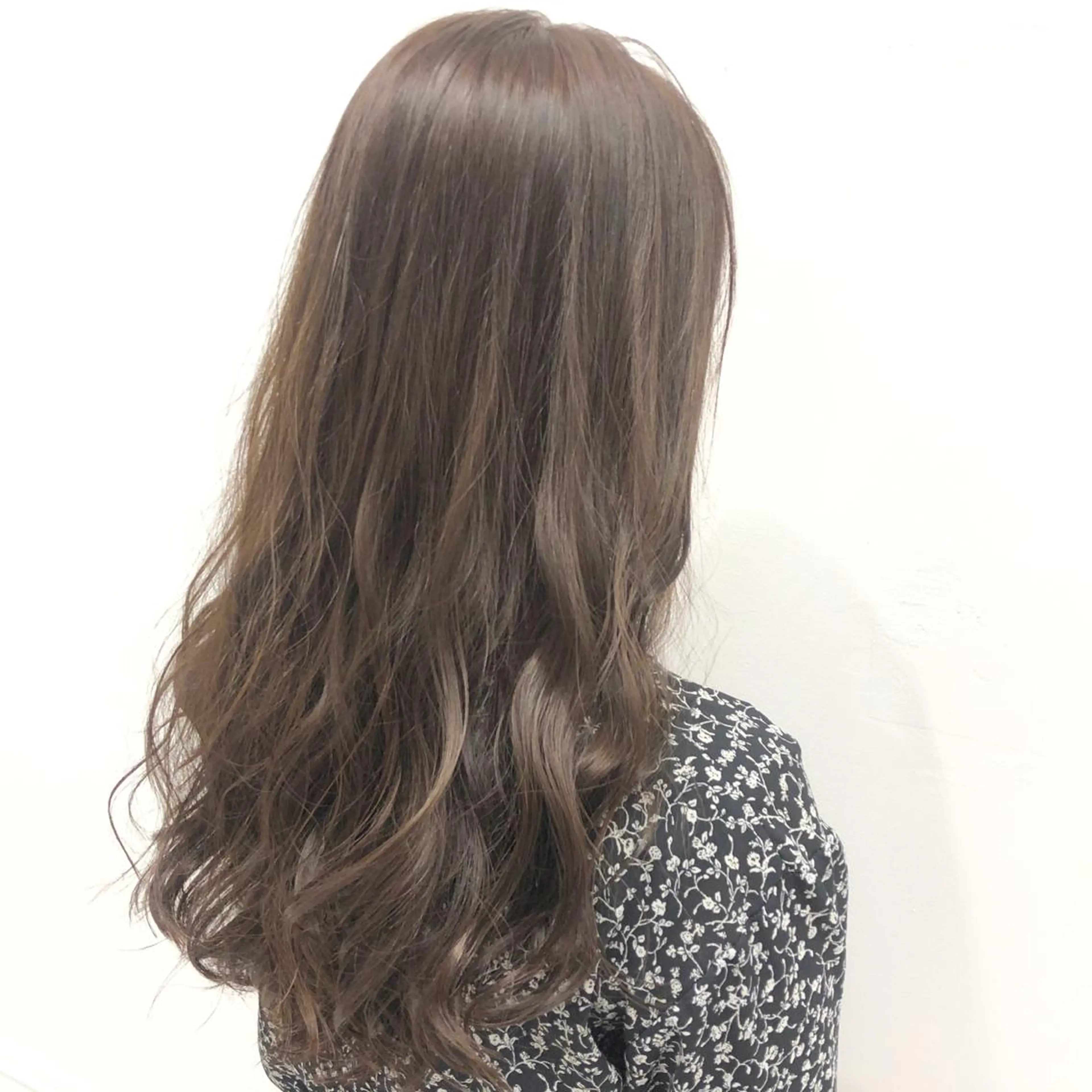 ロング カラー グレージュ モカグレージュ ヘアカラー トリートメント 💖ブリーチなし透明 感💖ASAHIのヘアスタイル