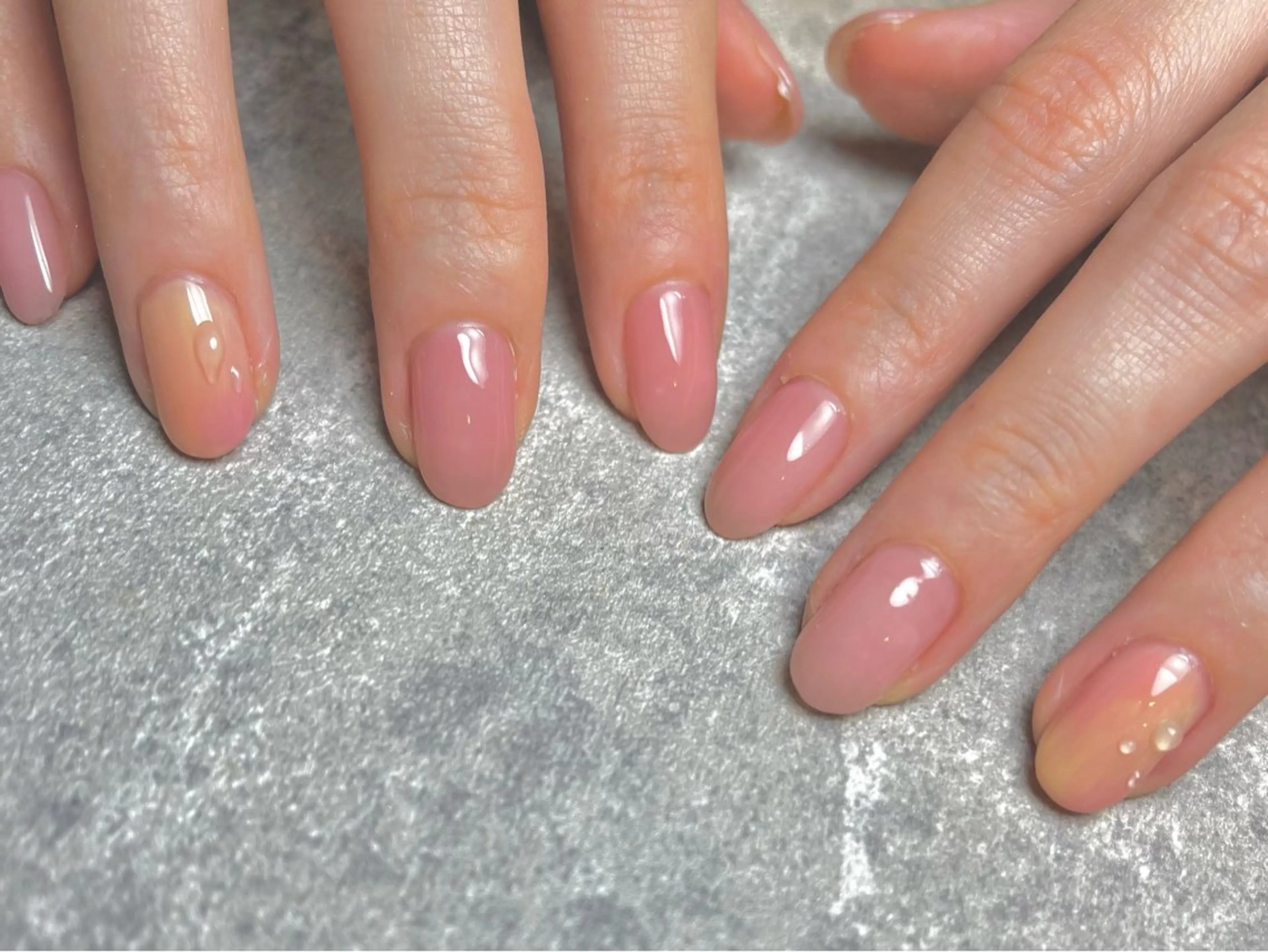 ジェルネイルワンカラー(ハンド・オフあり)の写真