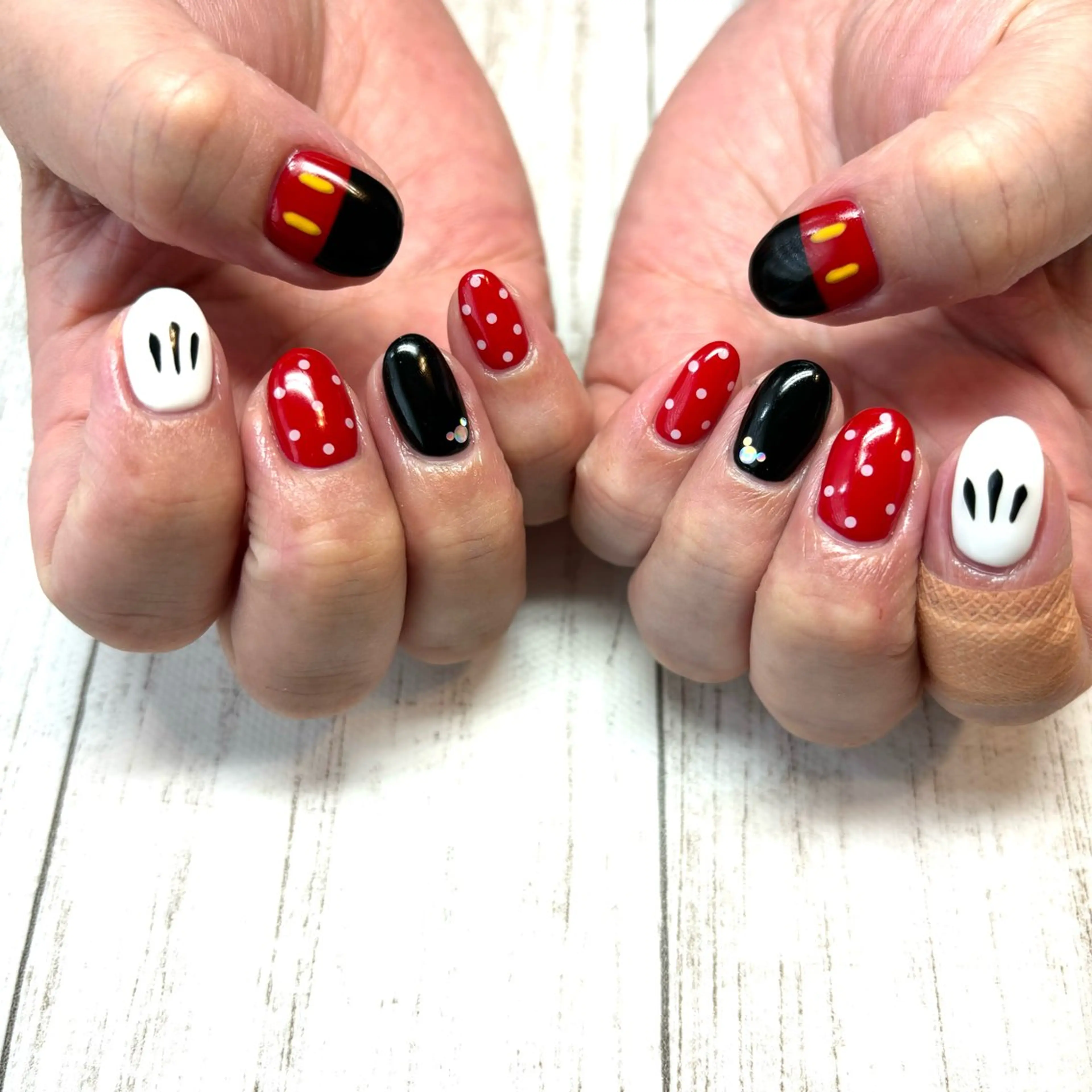 ネイル es nailのネイルデザイン