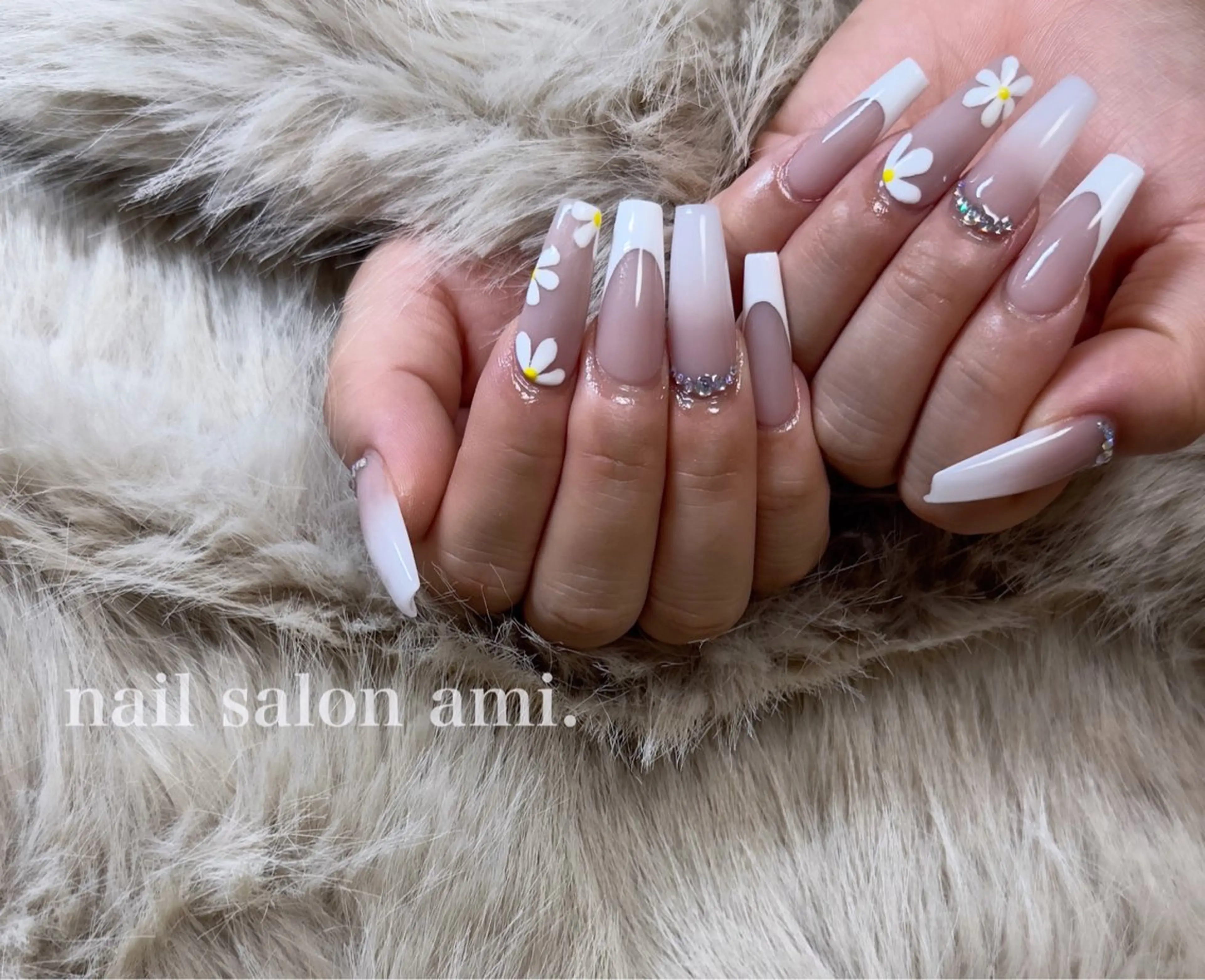 ネイル ハンドネイル nail salon amiのネイルデザイン