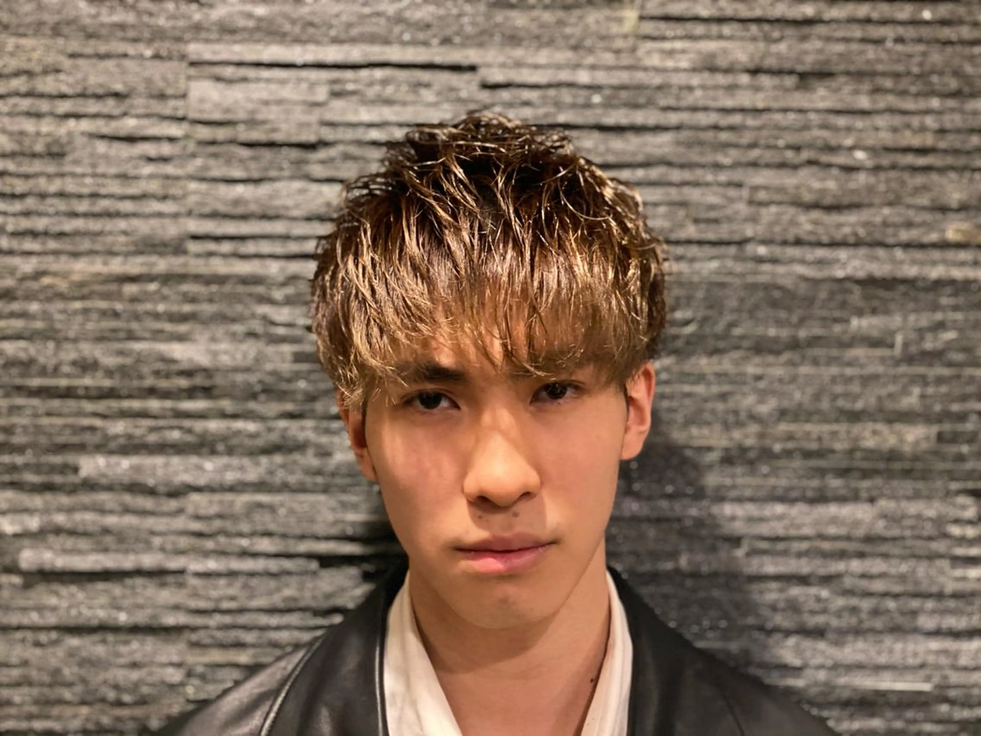 ショート パーマ メンズ 浅見 天翔のヘアスタイル