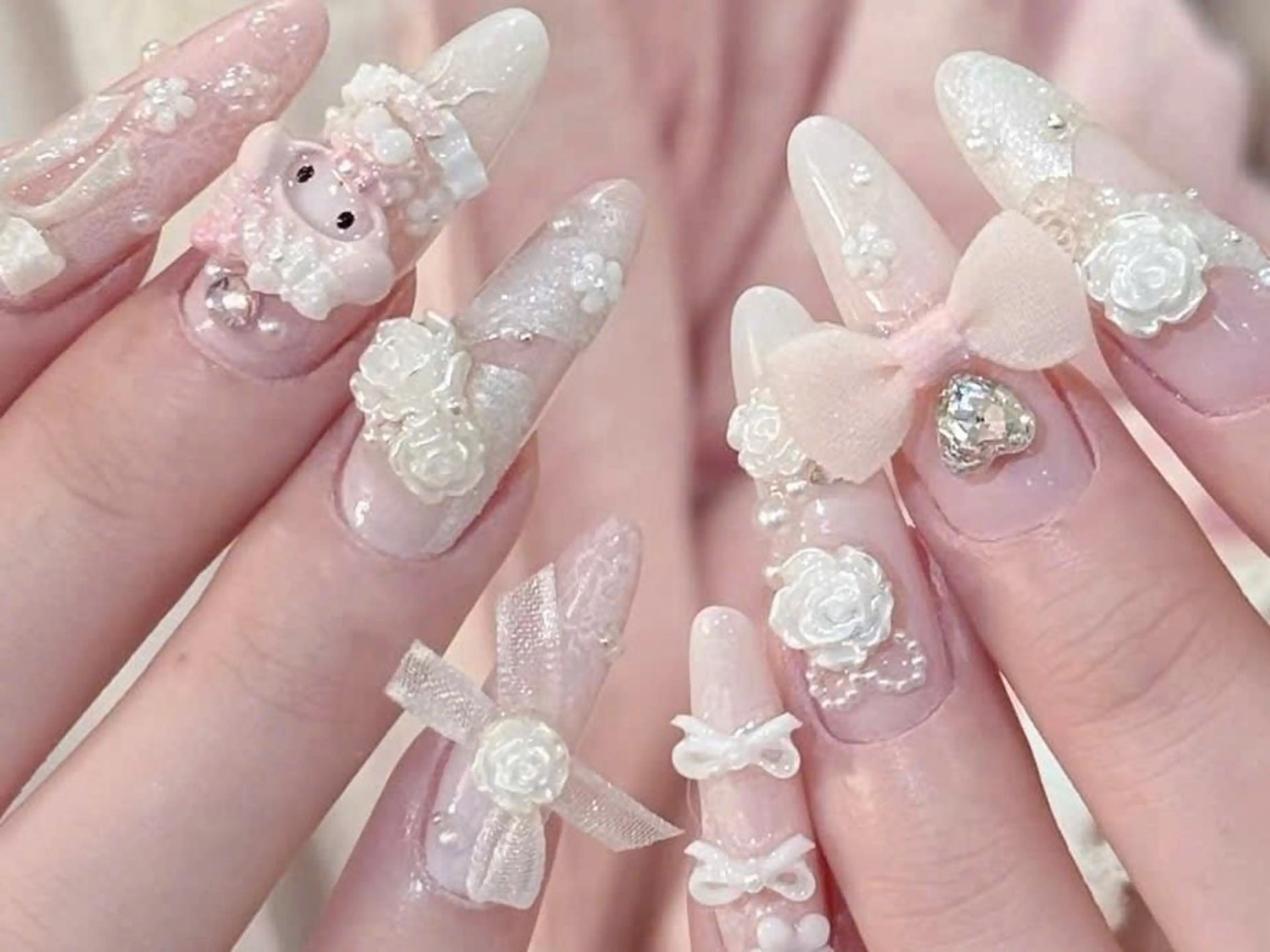 ネイル マグネットネイル ミラーネイル ニュアンスネイル シンプルネイル ハンドネイル ハンドケア 古賀 佳織のネイルデザイン