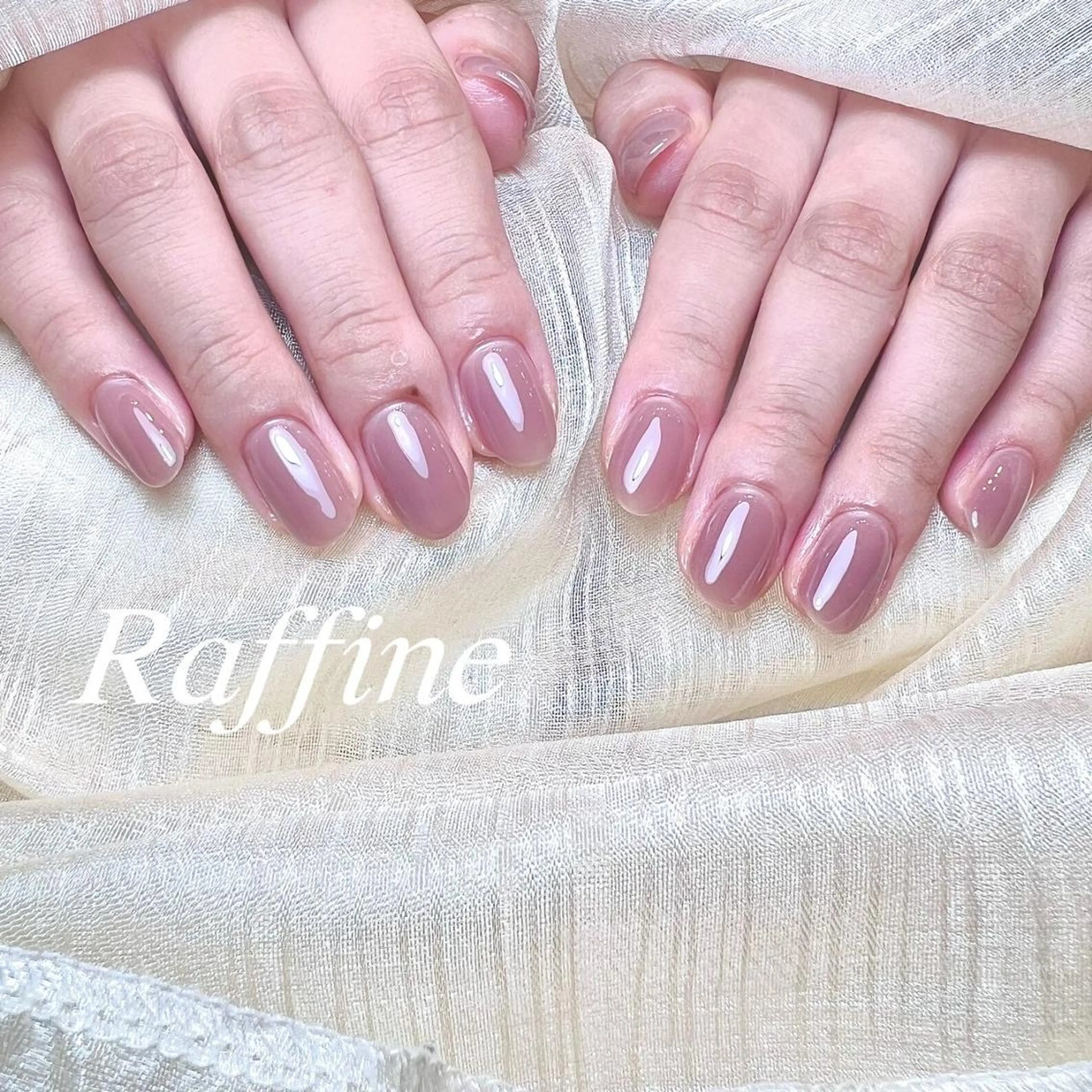 ネイル RAFFINE haru🦋🩵のネイルデザイン