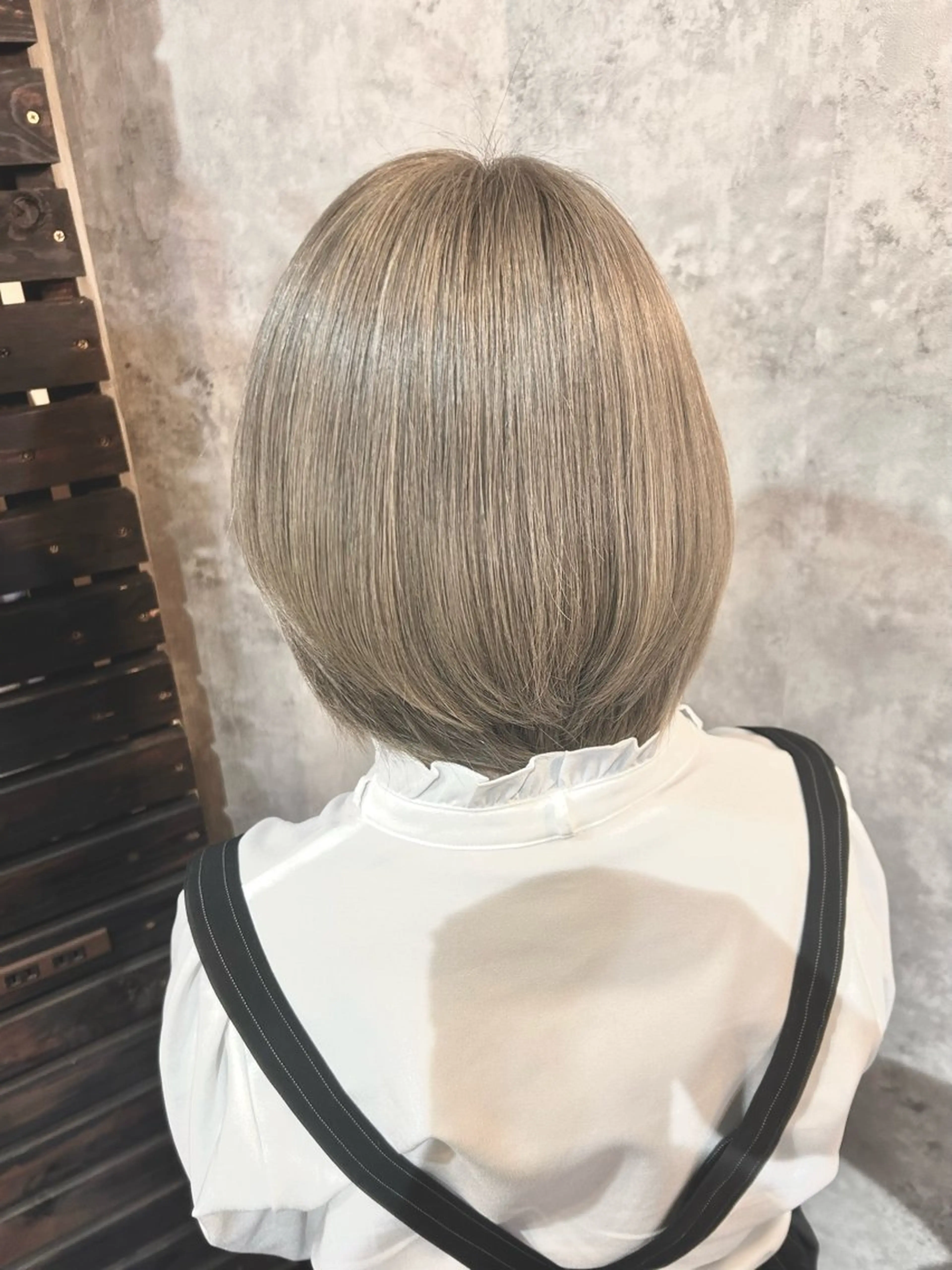 ショート カラー ブリーチ 【モデル募集中】 nojiのヘアスタイル