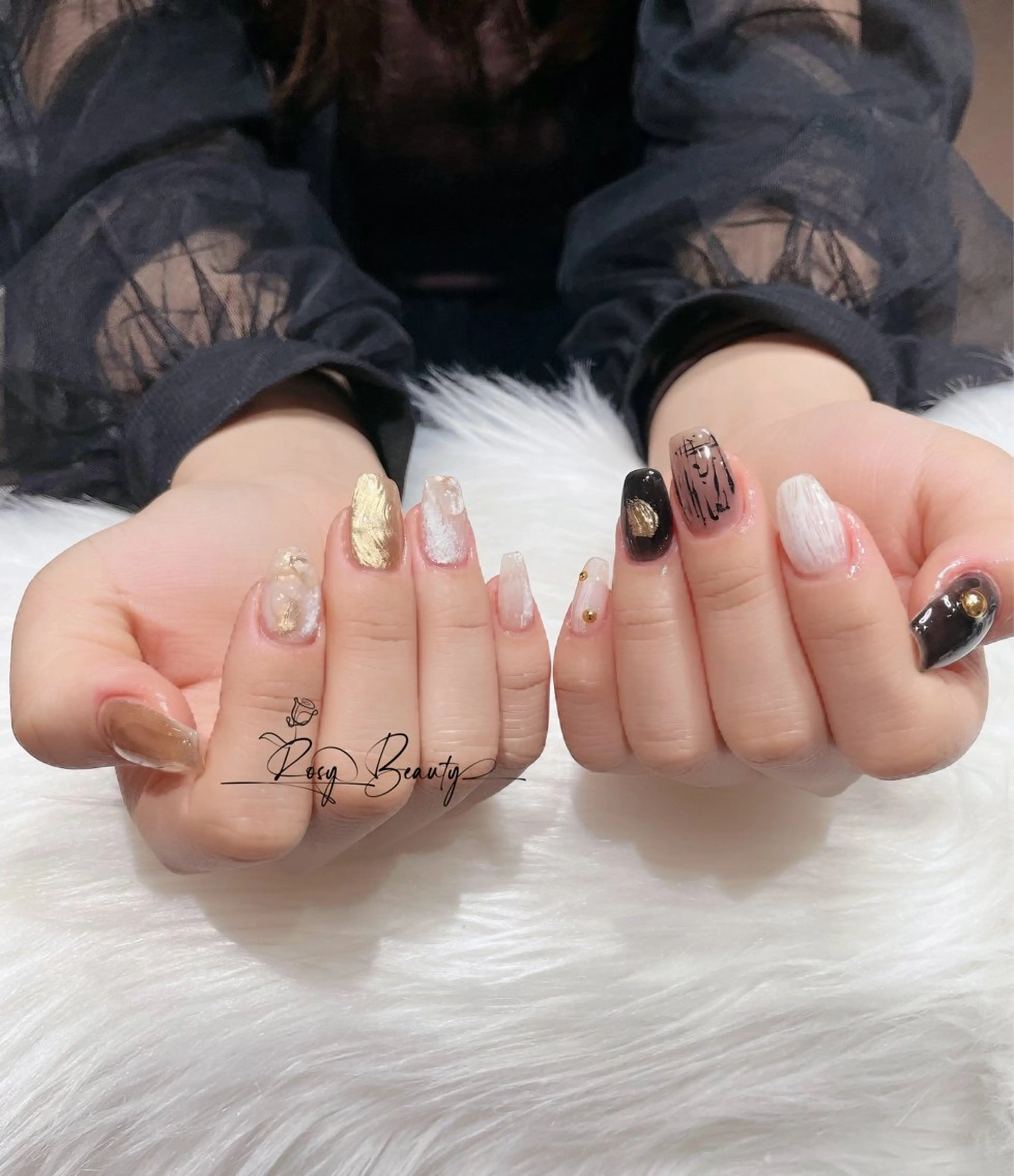 ネイル ハンドネイル RosyBeauty Salonのネイルデザイン