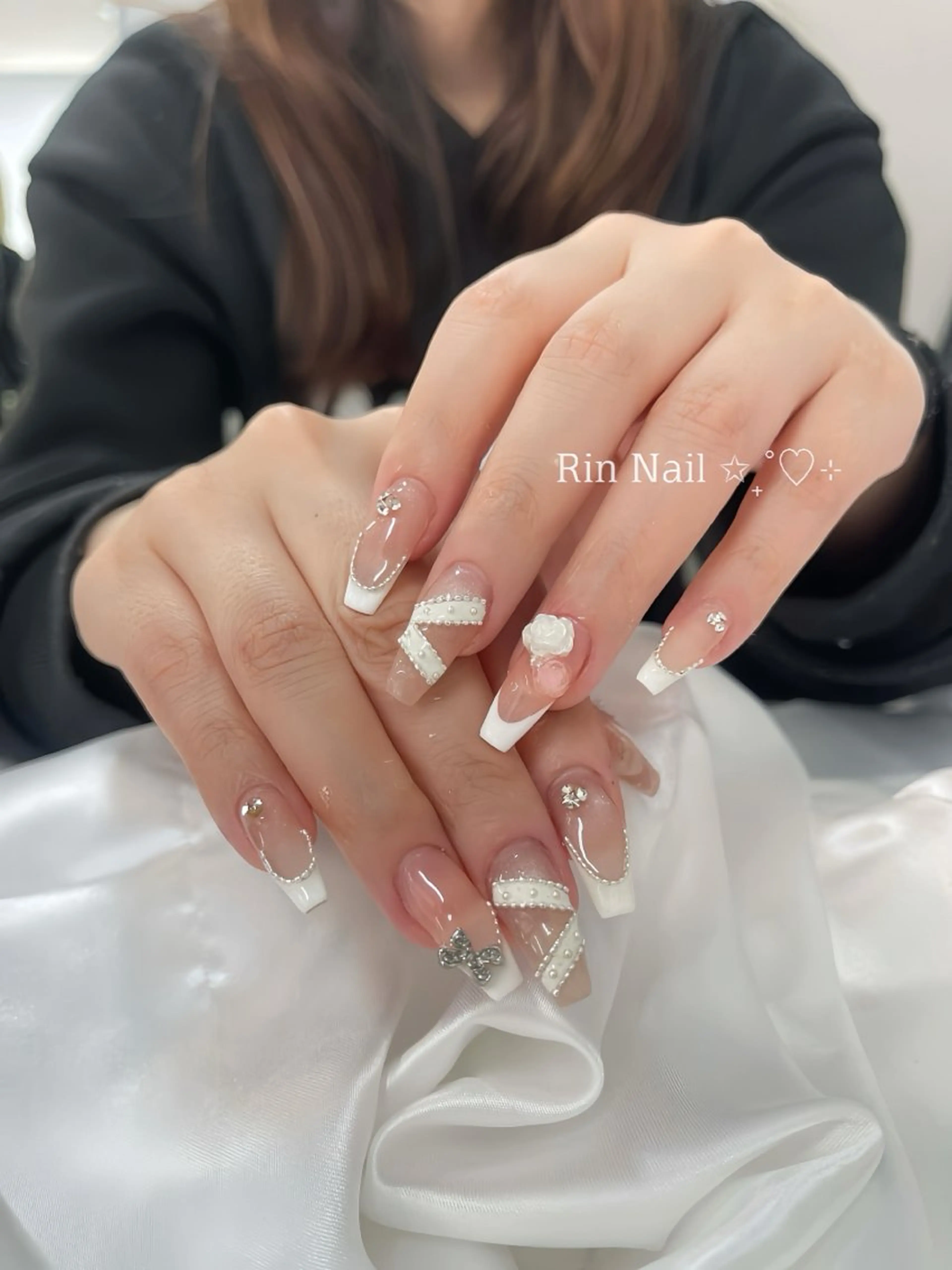 ネイル ボルドー フレンチネイル グラデーション キラキラネイル 韓国ネイル ハンドネイル Rin Nail Shinokuboのネイルデザイン