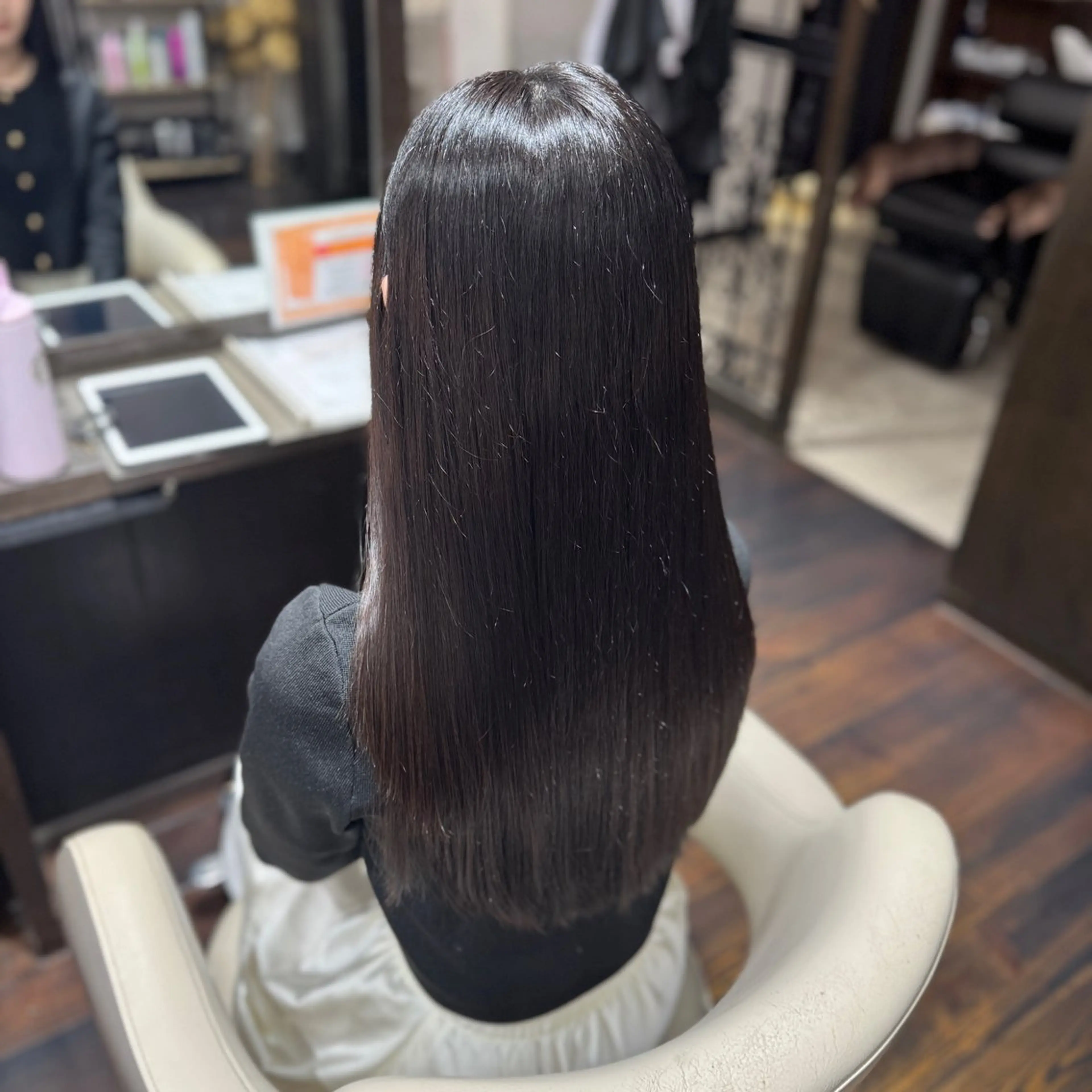 ロング 川瀬 陽南子のヘアスタイル