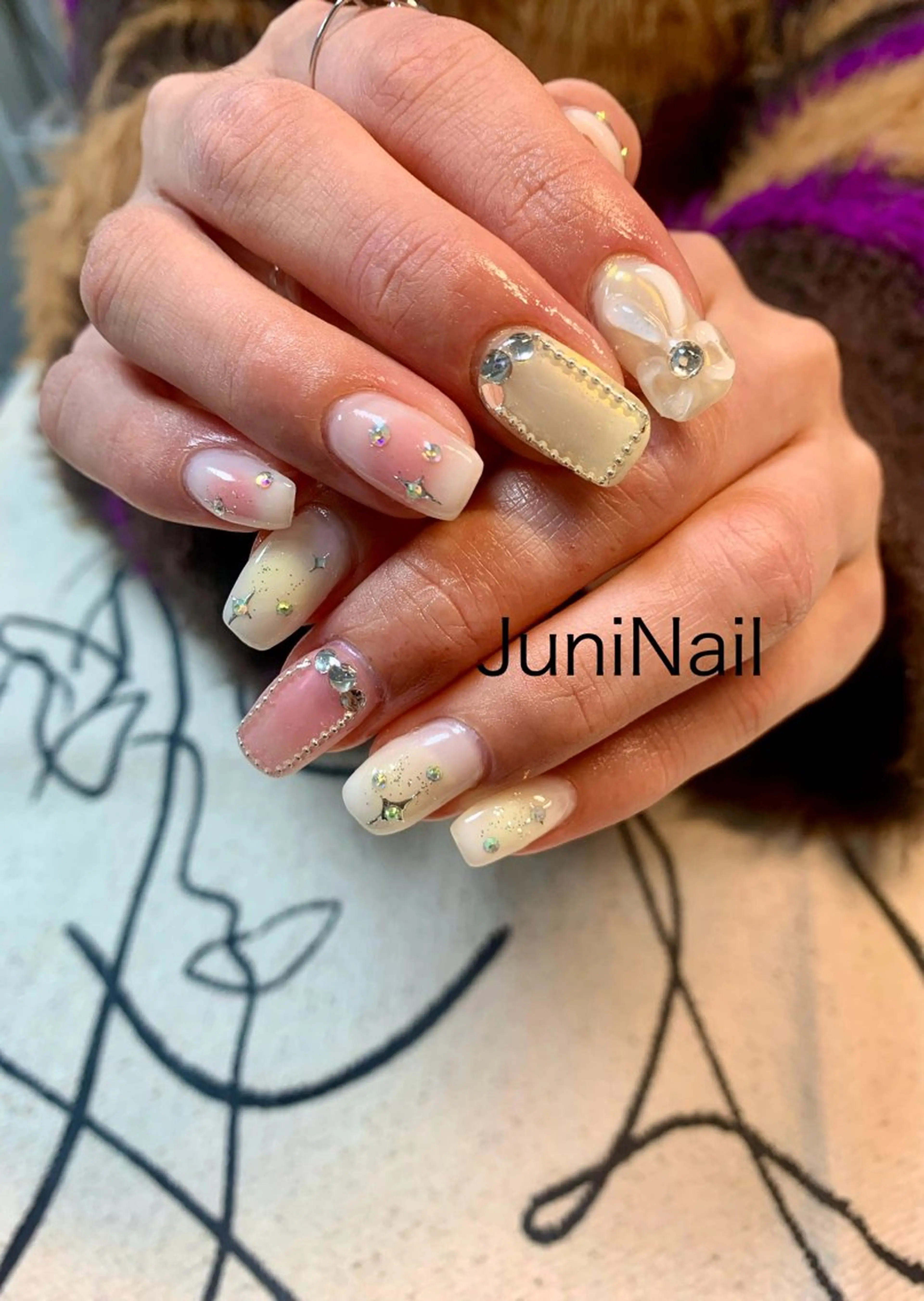 ネイル ハンドネイル JuniNail 주니네일🇰🇷suのネイルデザイン