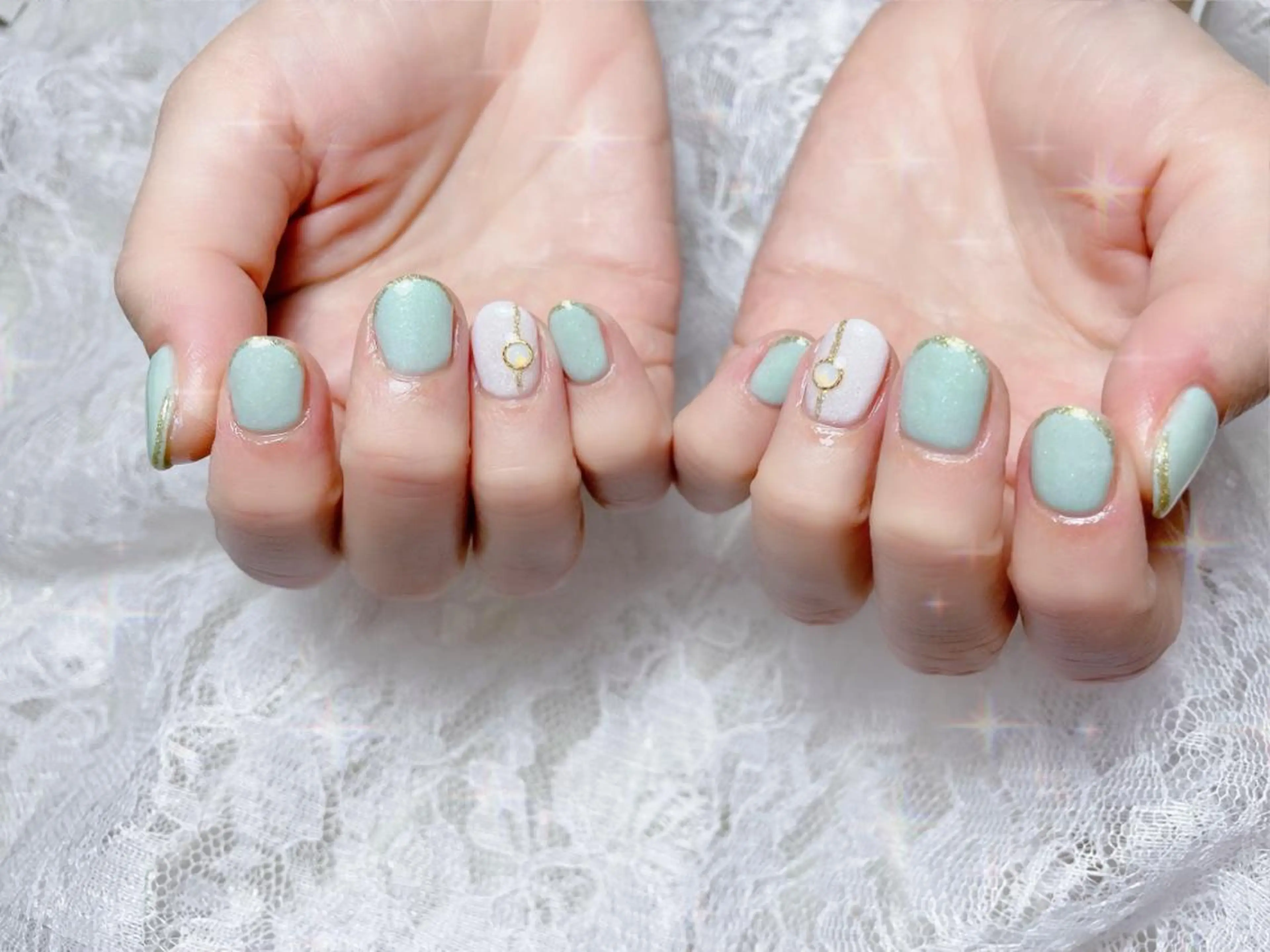 ネイル グリーン キラキラネイル ラメ(グリッター) ハンドネイル FLARE NAIL フレアネイルのネイルデザイン